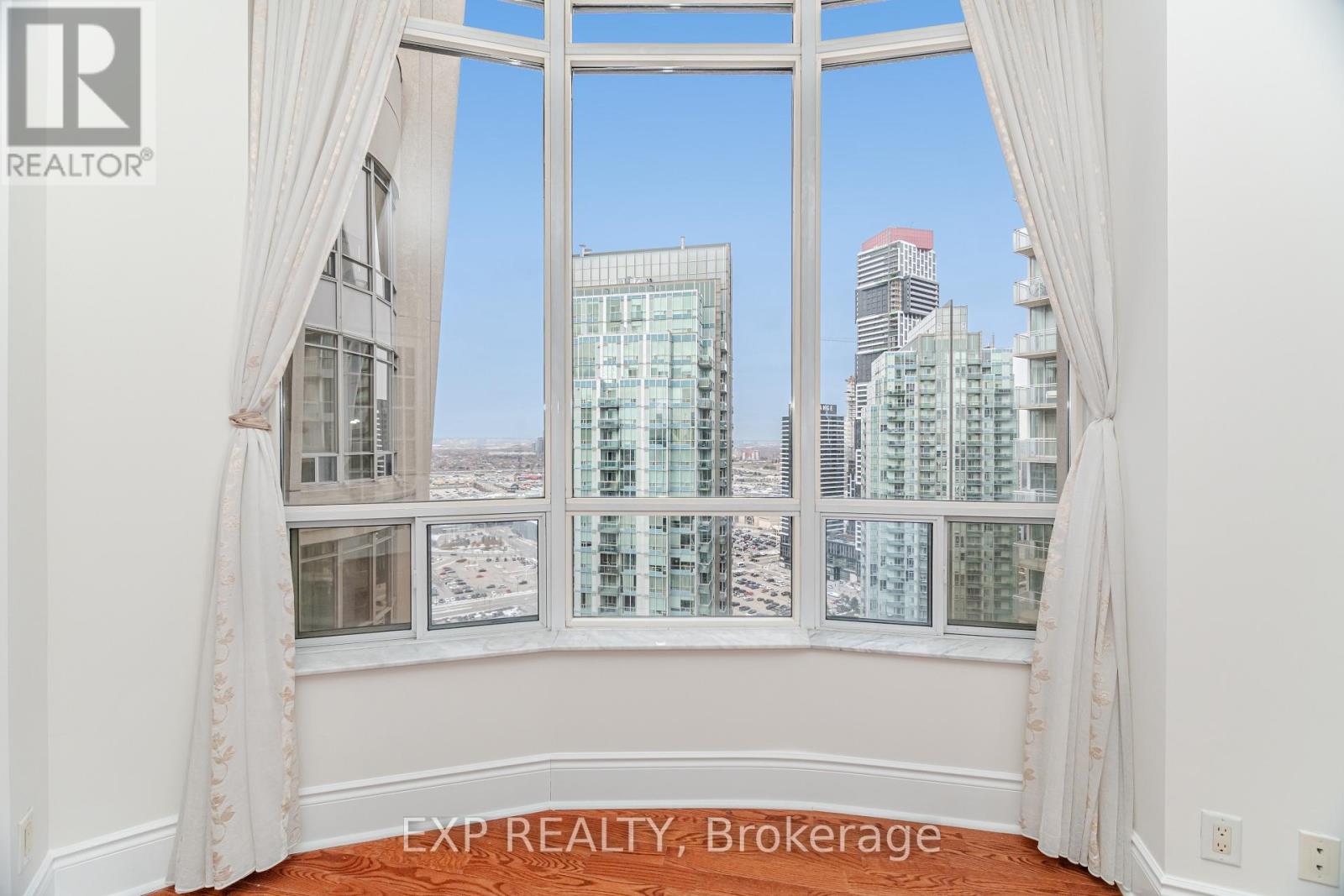 Ph5 - 3880 Duke Of York Boulevard, Mississauga, Ontario  L5B 4M7 - Photo 12 - W12593794