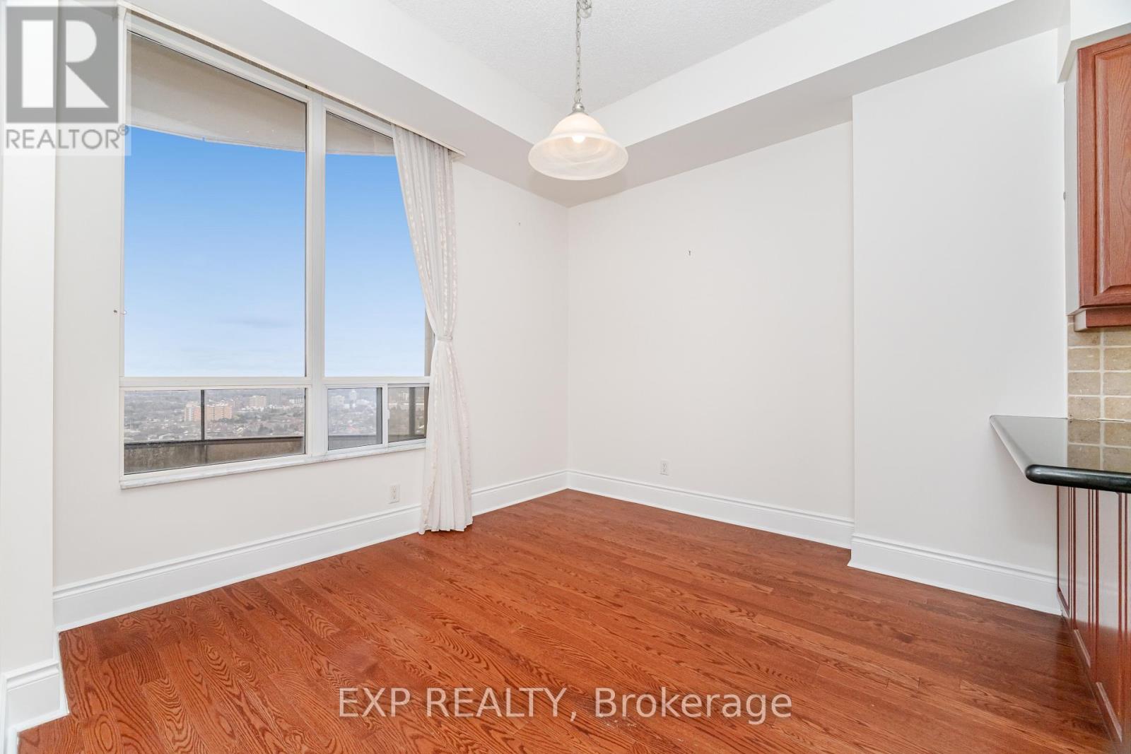 Ph5 - 3880 Duke Of York Boulevard, Mississauga, Ontario  L5B 4M7 - Photo 18 - W12593794