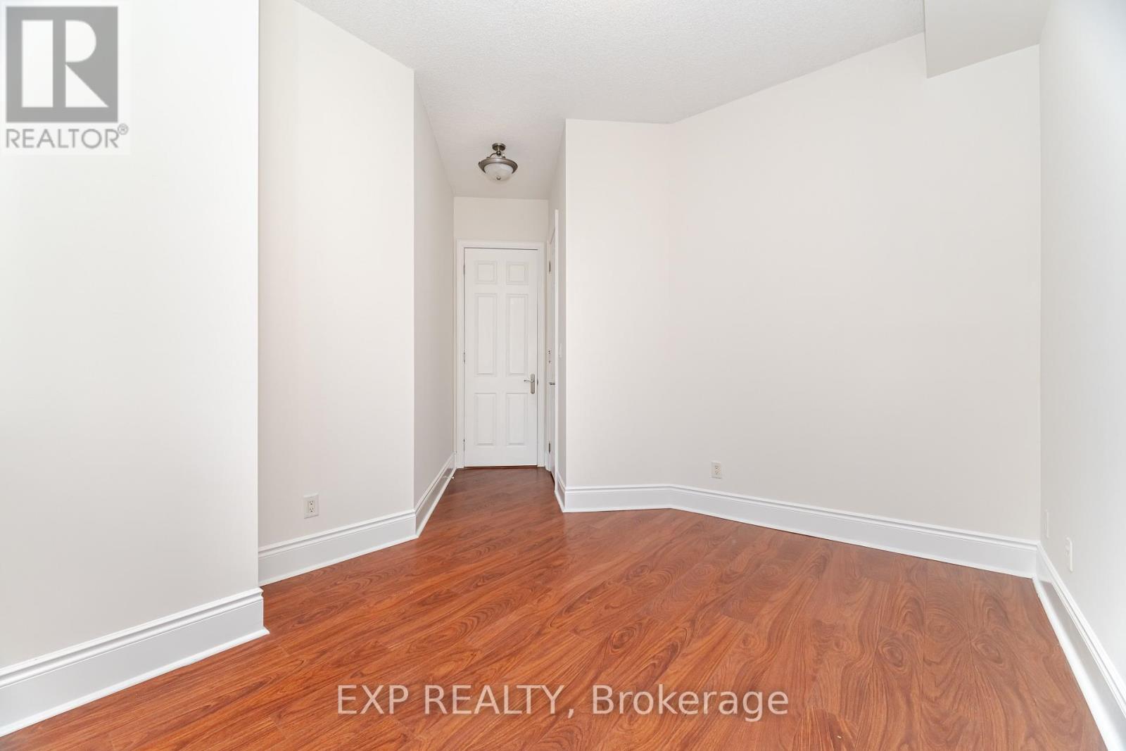 Ph5 - 3880 Duke Of York Boulevard, Mississauga, Ontario  L5B 4M7 - Photo 28 - W12593794