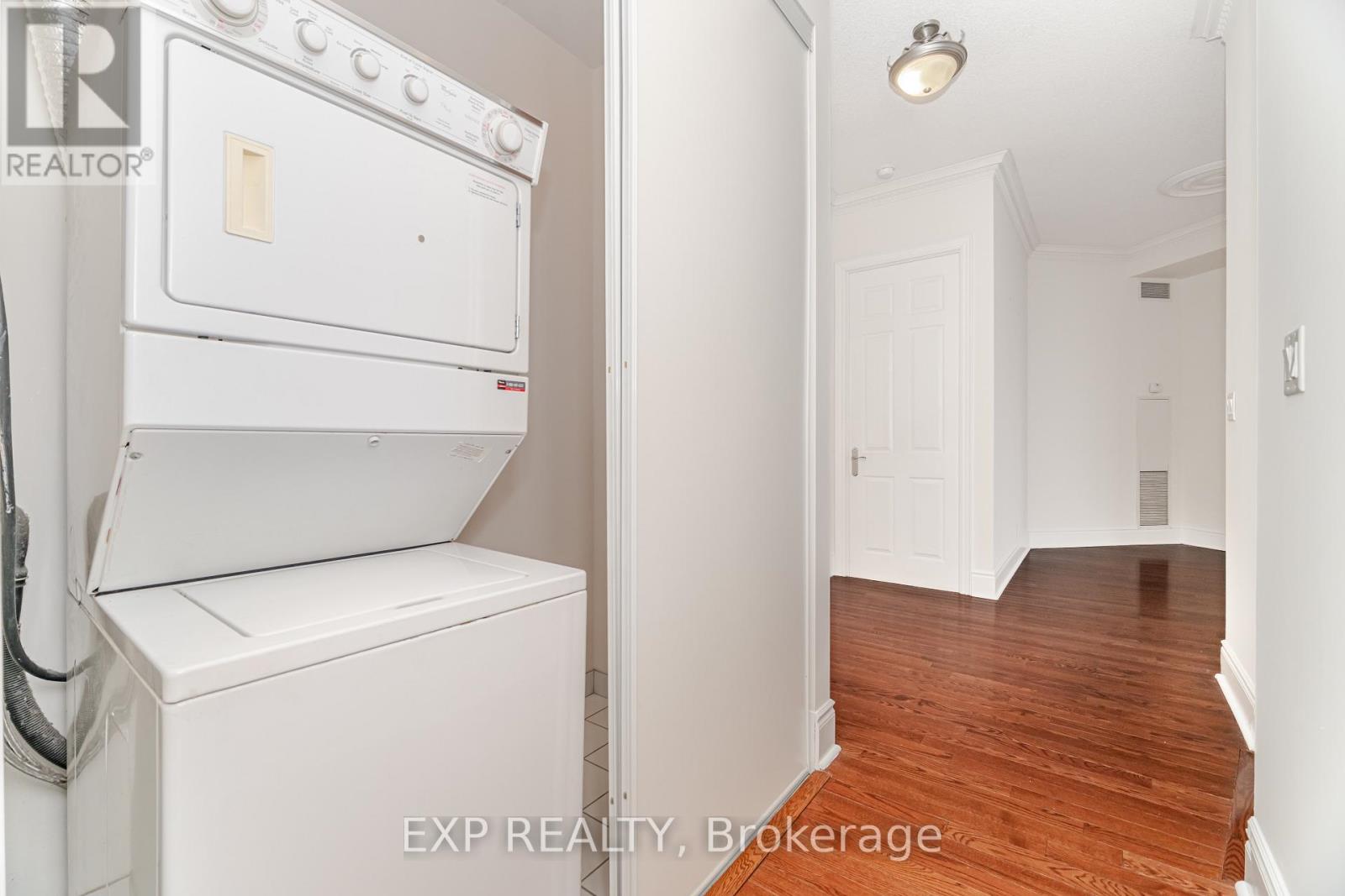 Ph5 - 3880 Duke Of York Boulevard, Mississauga, Ontario  L5B 4M7 - Photo 30 - W12593794