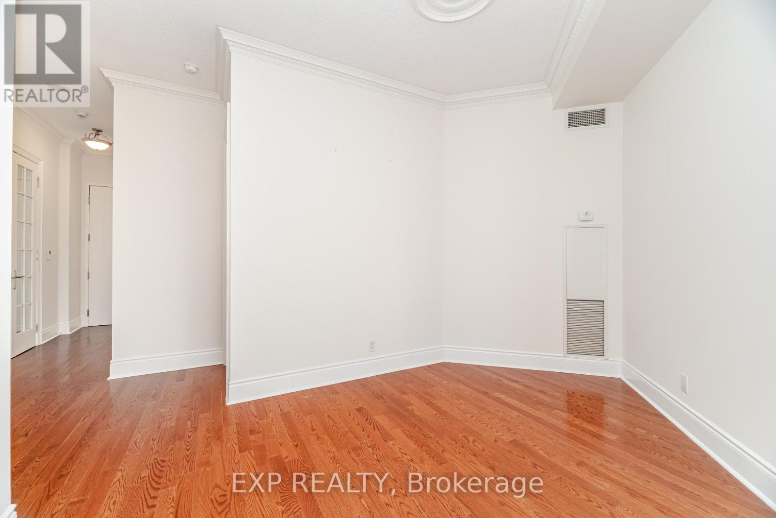 Ph5 - 3880 Duke Of York Boulevard, Mississauga, Ontario  L5B 4M7 - Photo 8 - W12593794