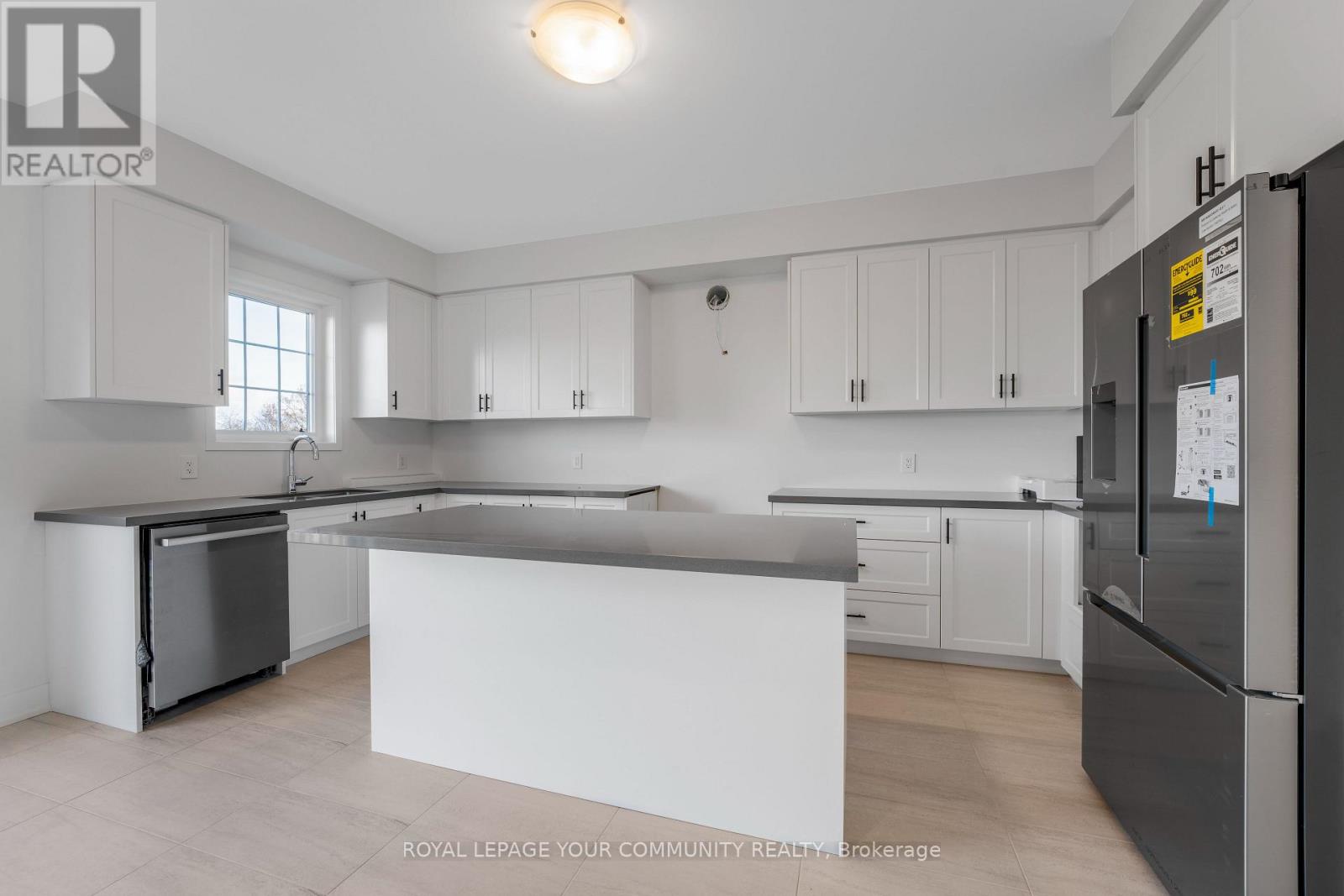 46 Altamira Road, Brampton, Ontario  L6P 4S5 - Photo 10 - W12593832