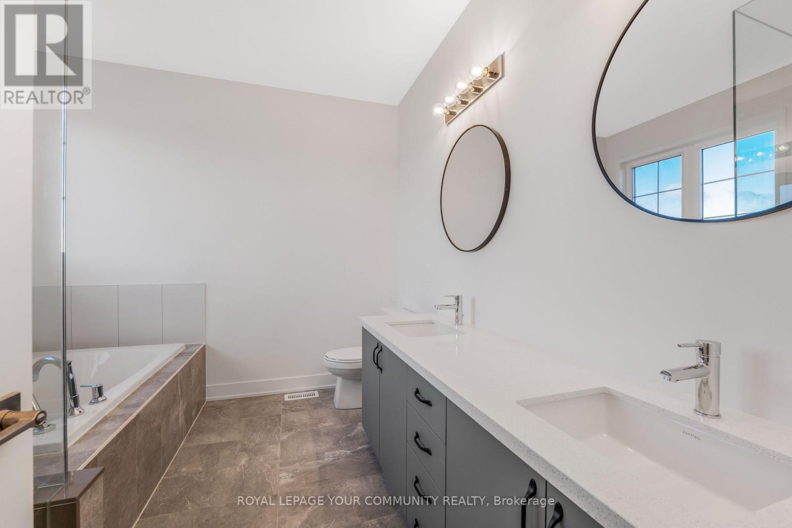 46 Altamira Road, Brampton, Ontario  L6P 4S5 - Photo 19 - W12593832