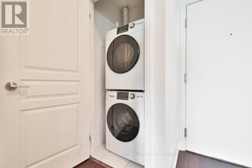 1606 - 1 Hurontario Street, Mississauga, Ontario L5G 0A3 - Photo 22 - W12593862