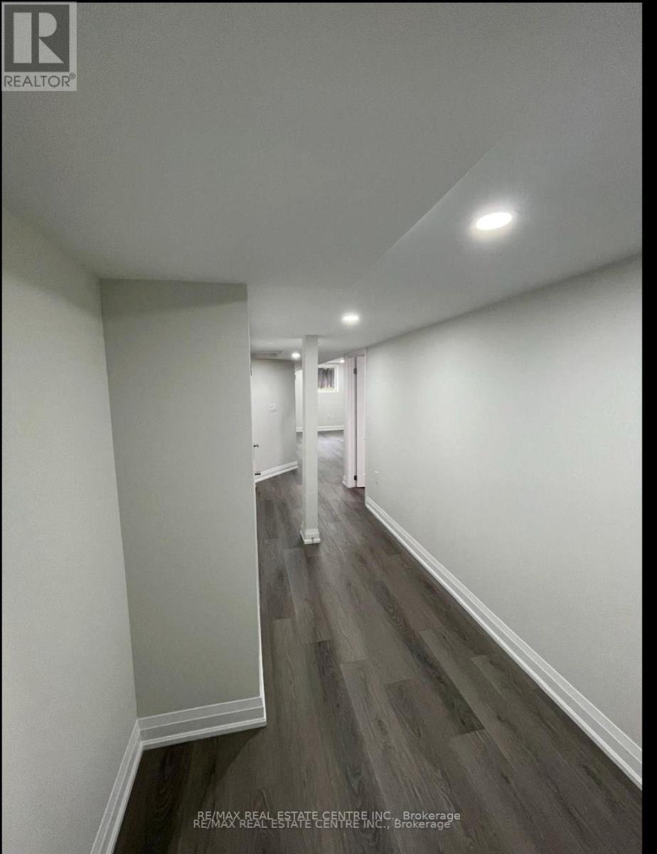 3727 Althorpe Circle, Mississauga, Ontario  L5N 7G5 - Photo 10 - W12593872