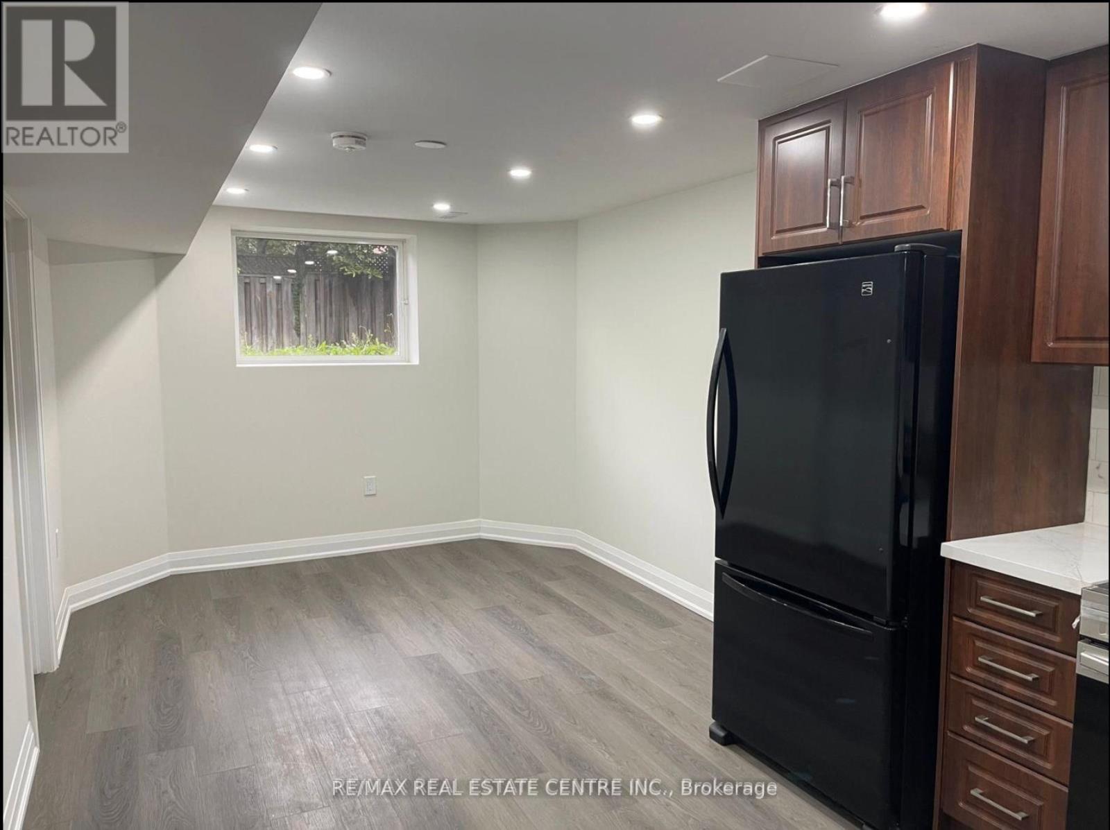 3727 Althorpe Circle, Mississauga, Ontario  L5N 7G5 - Photo 14 - W12593872