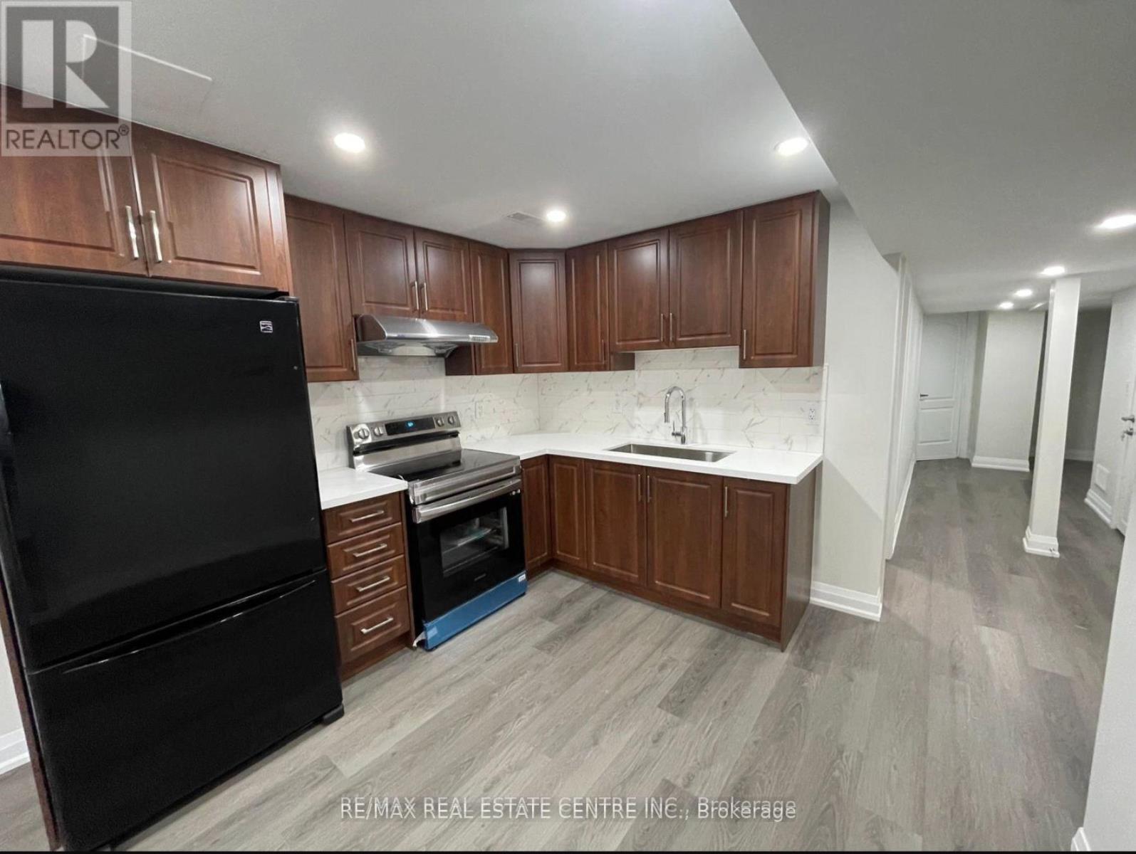 3727 Althorpe Circle, Mississauga, Ontario  L5N 7G5 - Photo 8 - W12593872