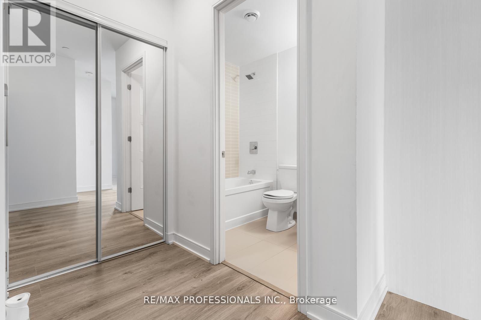 213 - 25 Neighbourhood Lane, Toronto, Ontario  M9Y 0C4 - Photo 14 - W12593892