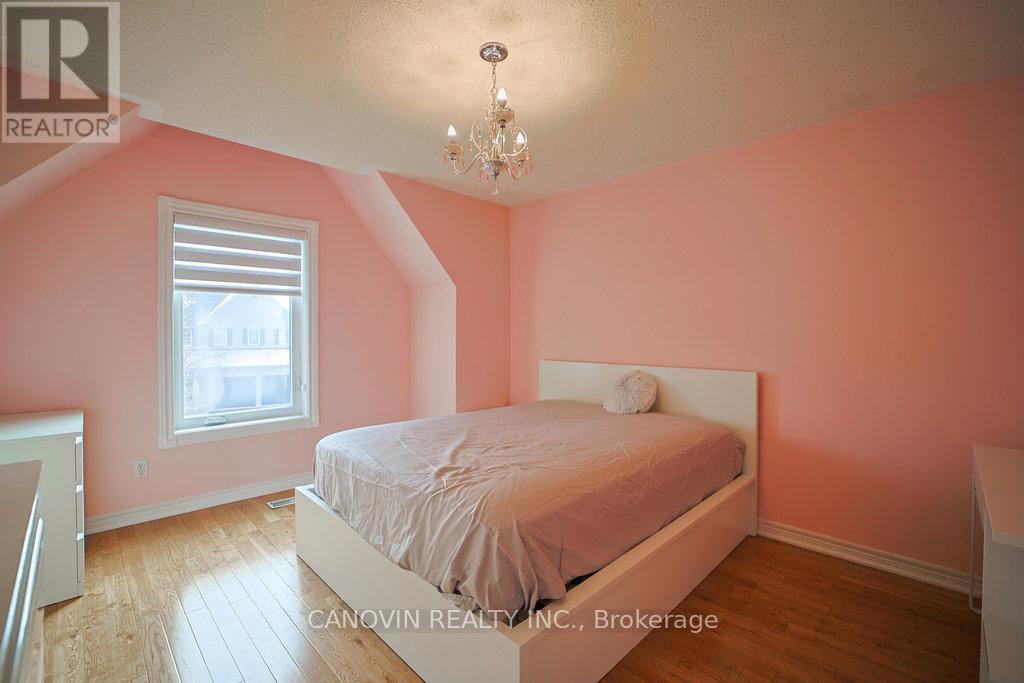 2353 Woodcrest Drive N, Oakville, Ontario  L6M 4S2 - Photo 29 - W12593896