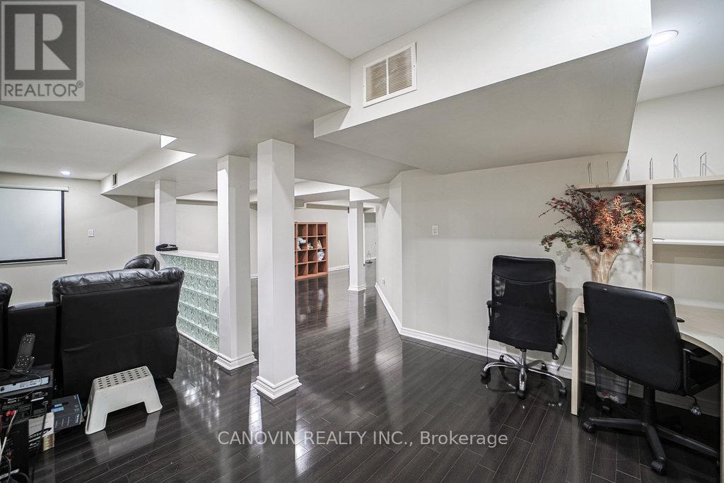 2353 Woodcrest Drive N, Oakville, Ontario  L6M 4S2 - Photo 30 - W12593896