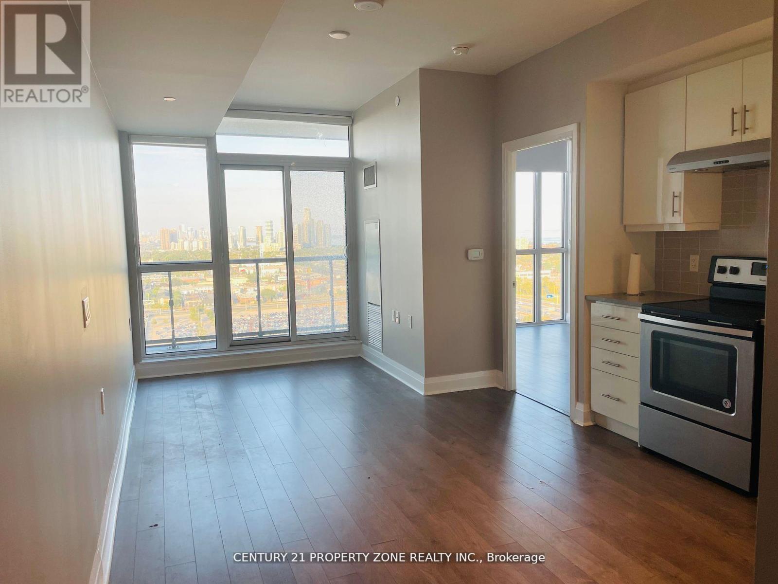 2005 - 17 Zorra Street, Toronto, Ontario  M8Z 4Z6 - Photo 3 - W12593922