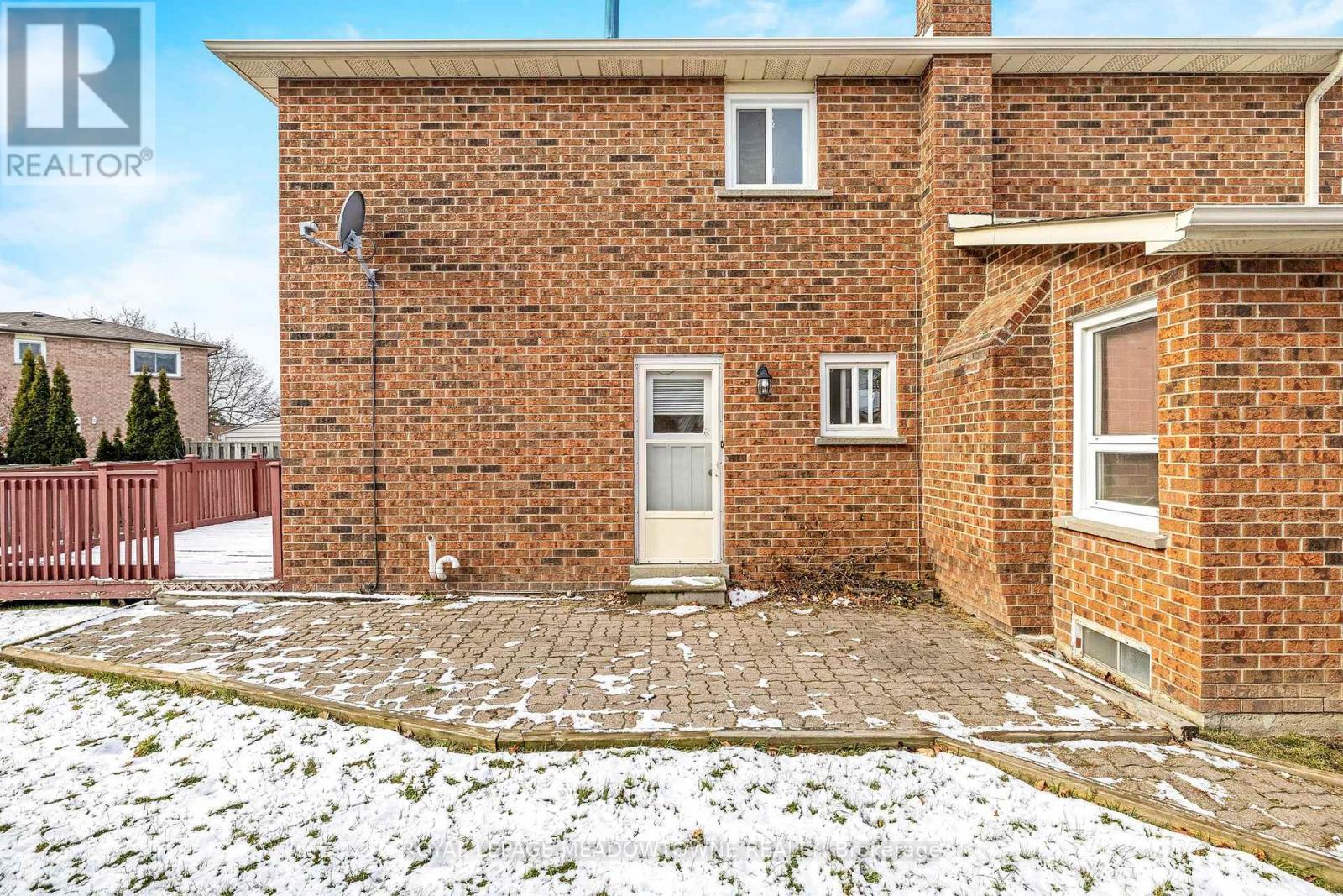 165 Vodden Street W, Brampton, Ontario  L6V 1M6 - Photo 17 - W12593924