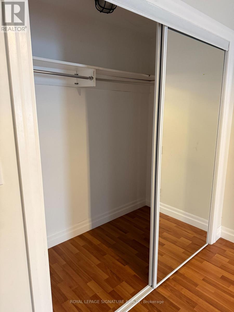 Upper - 25 Joseph Street, Mississauga, Ontario  L5M 1N8 - Photo 8 - W12593938