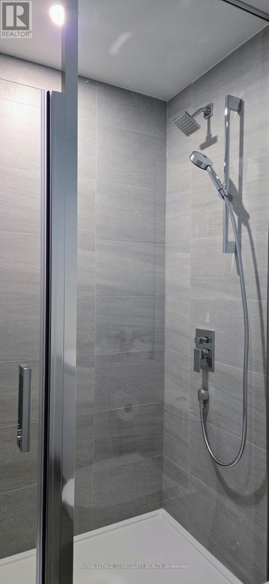 1215 - 1 Quarrington Lane, Toronto, Ontario  M3C 1H7 - Photo 16 - C12587134