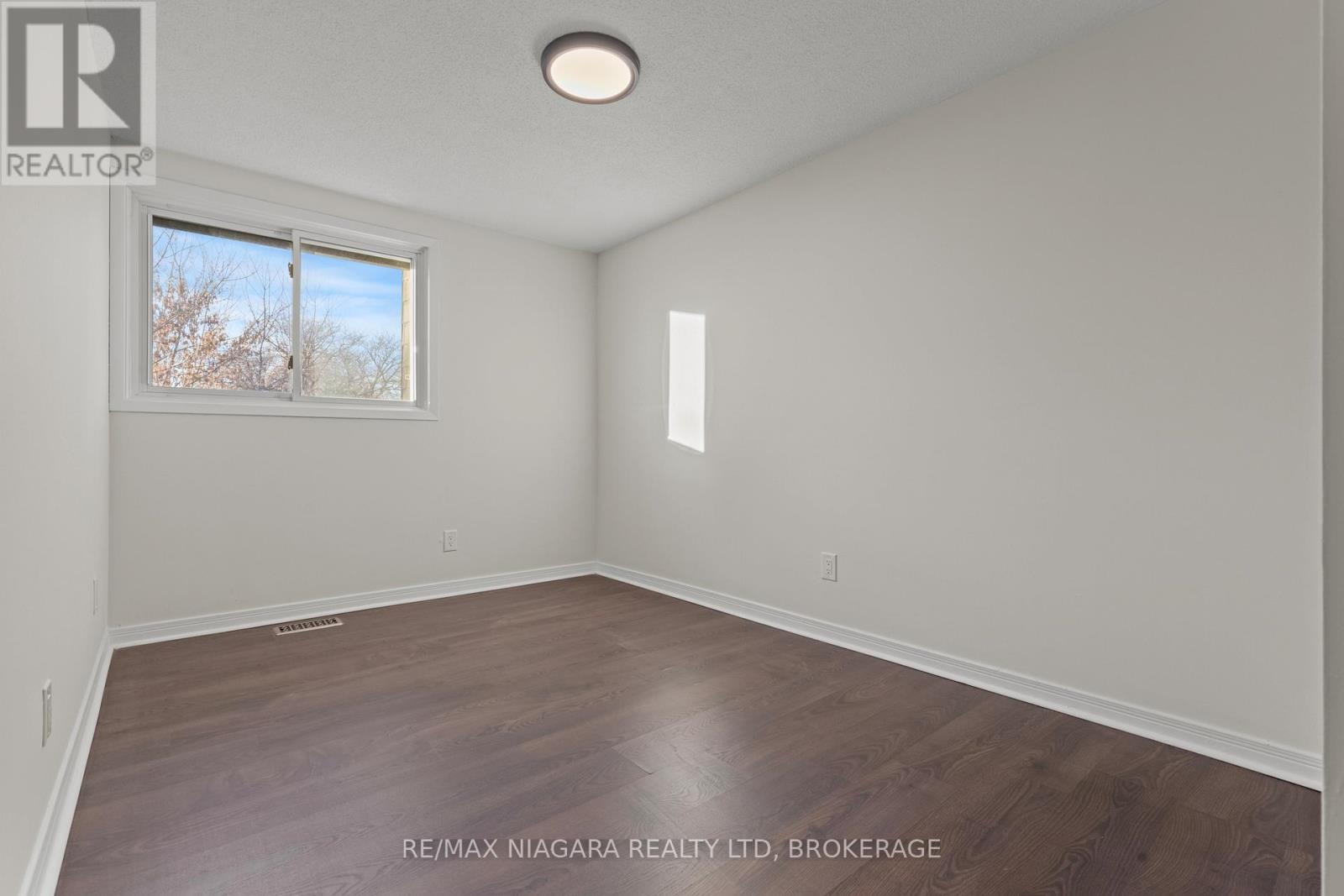 35 - 151 Linwell Road, St. Catharines, Ontario  L2N 6P3 - Photo 9 - X12594044