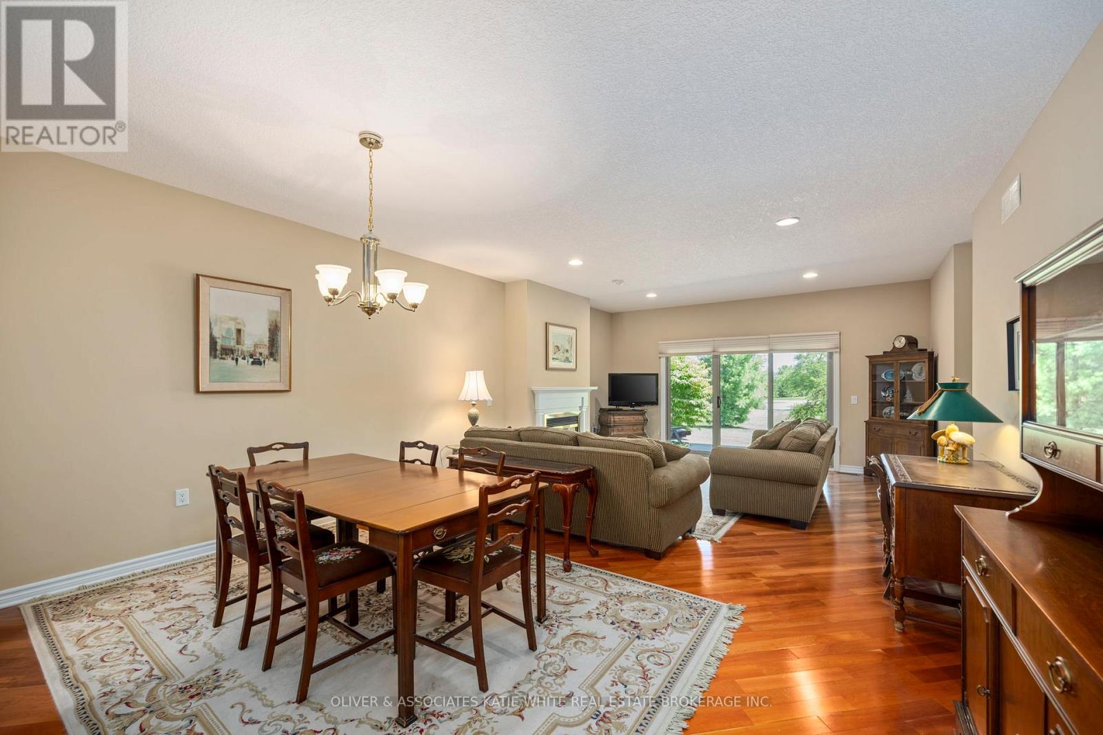 2409 Marlene Stewart Street, London South, Ontario  N6K 5R3 - Photo 4 - X12594014