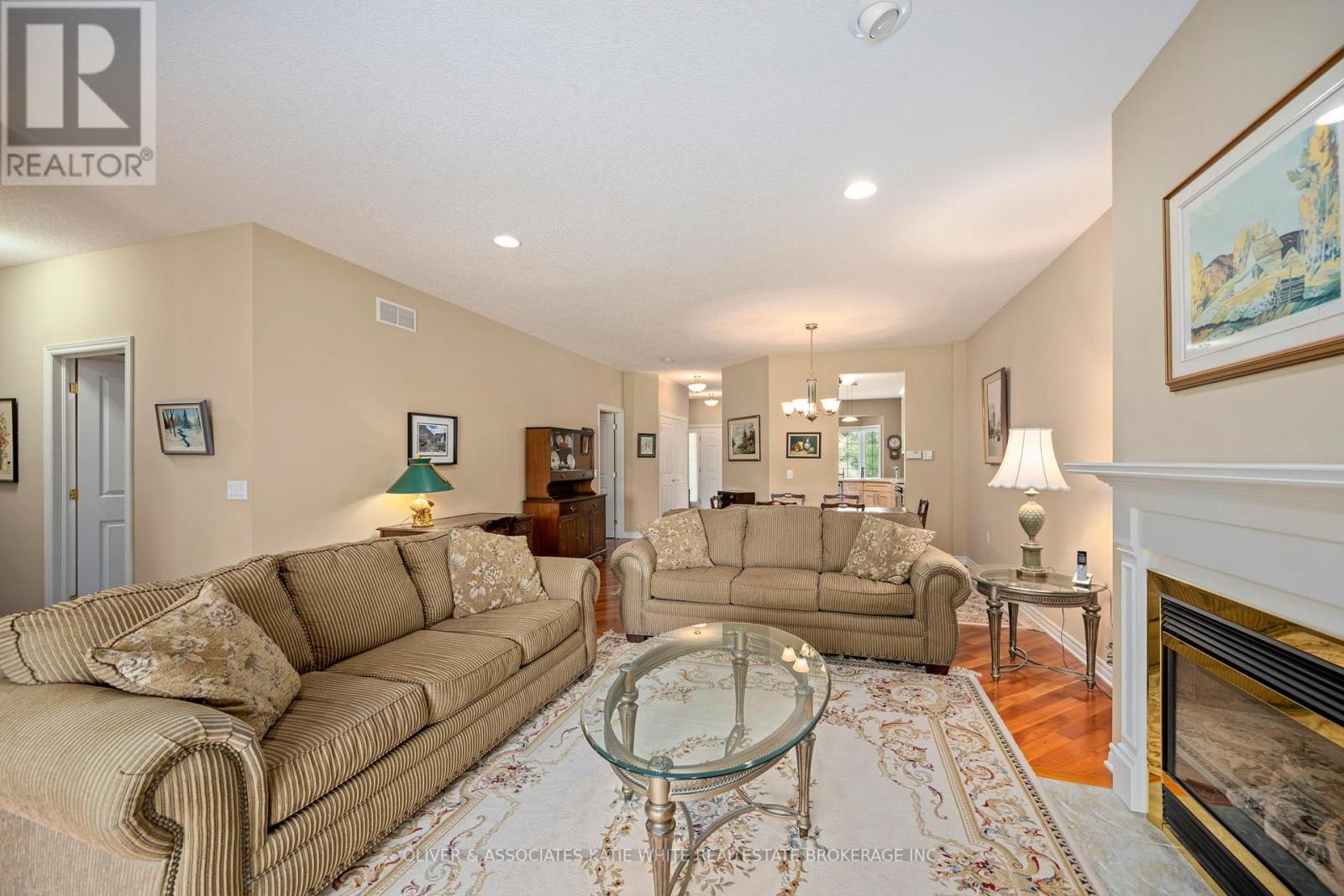 2409 Marlene Stewart Street, London South, Ontario  N6K 5R3 - Photo 7 - X12594014