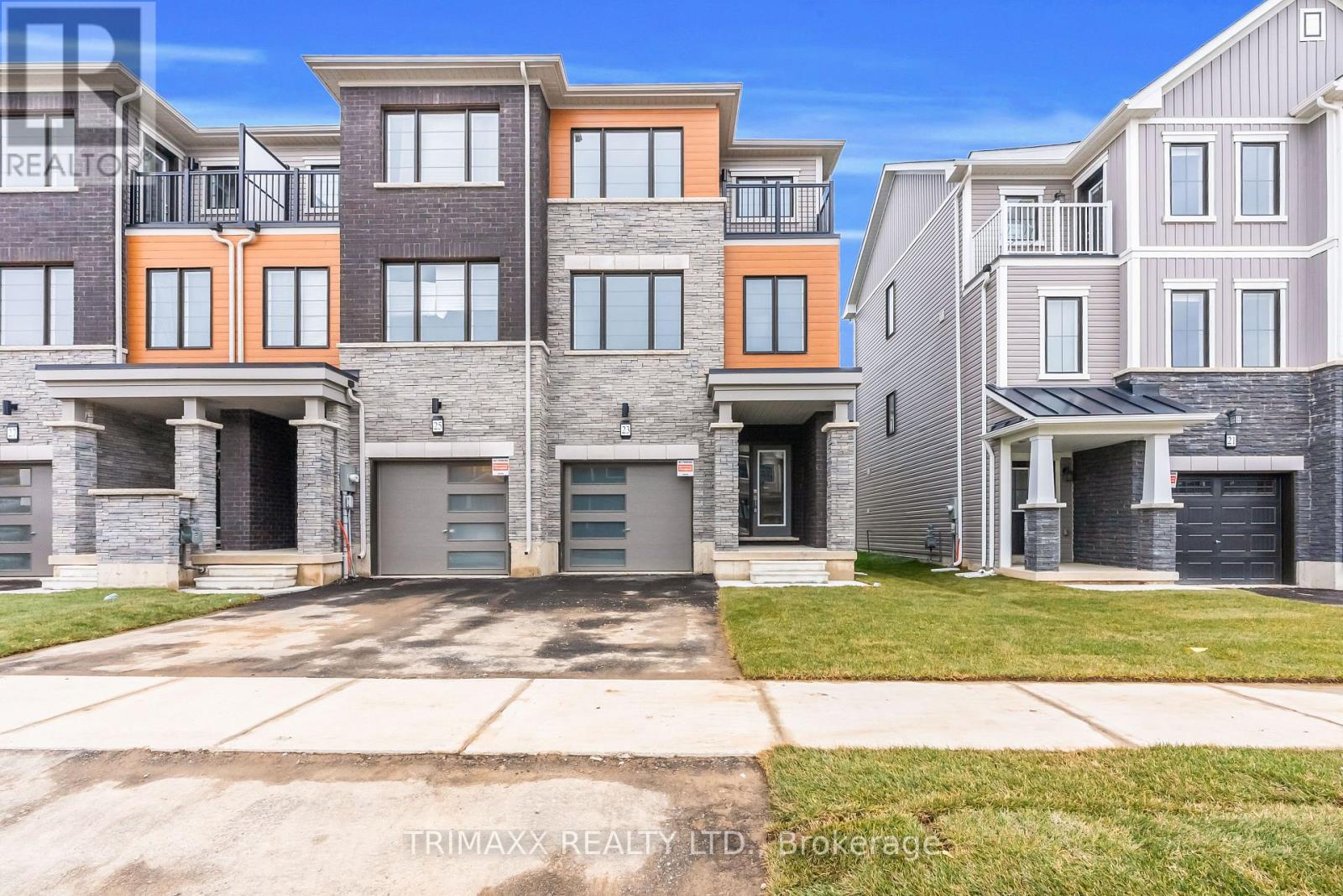 23 Greig Street, Brantford, Ontario  N3T 0W4 - Photo 3 - X12593878