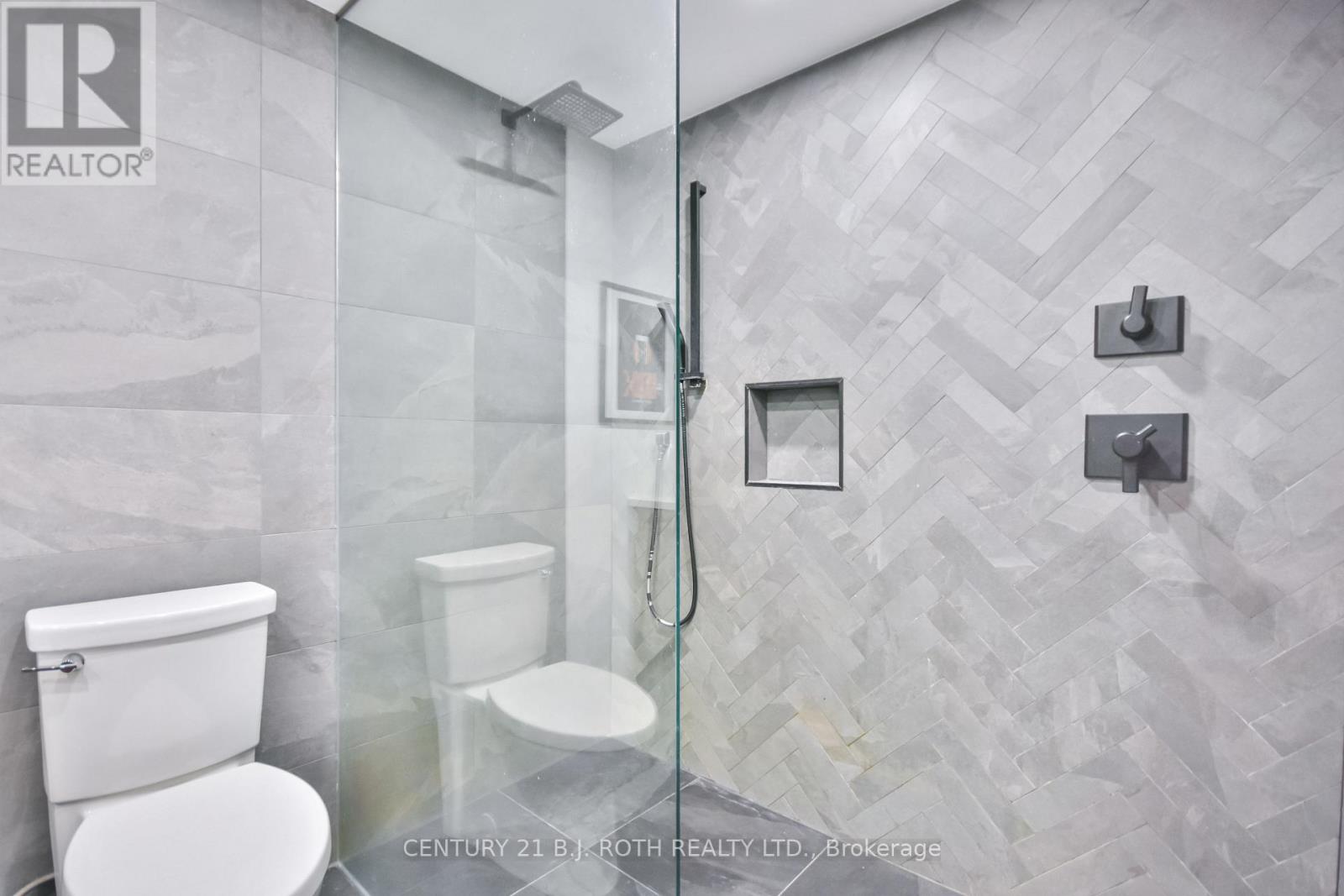 20 Weldon Street, Barrie, Ontario L4M 4J4 - Photo 33 - S12478819