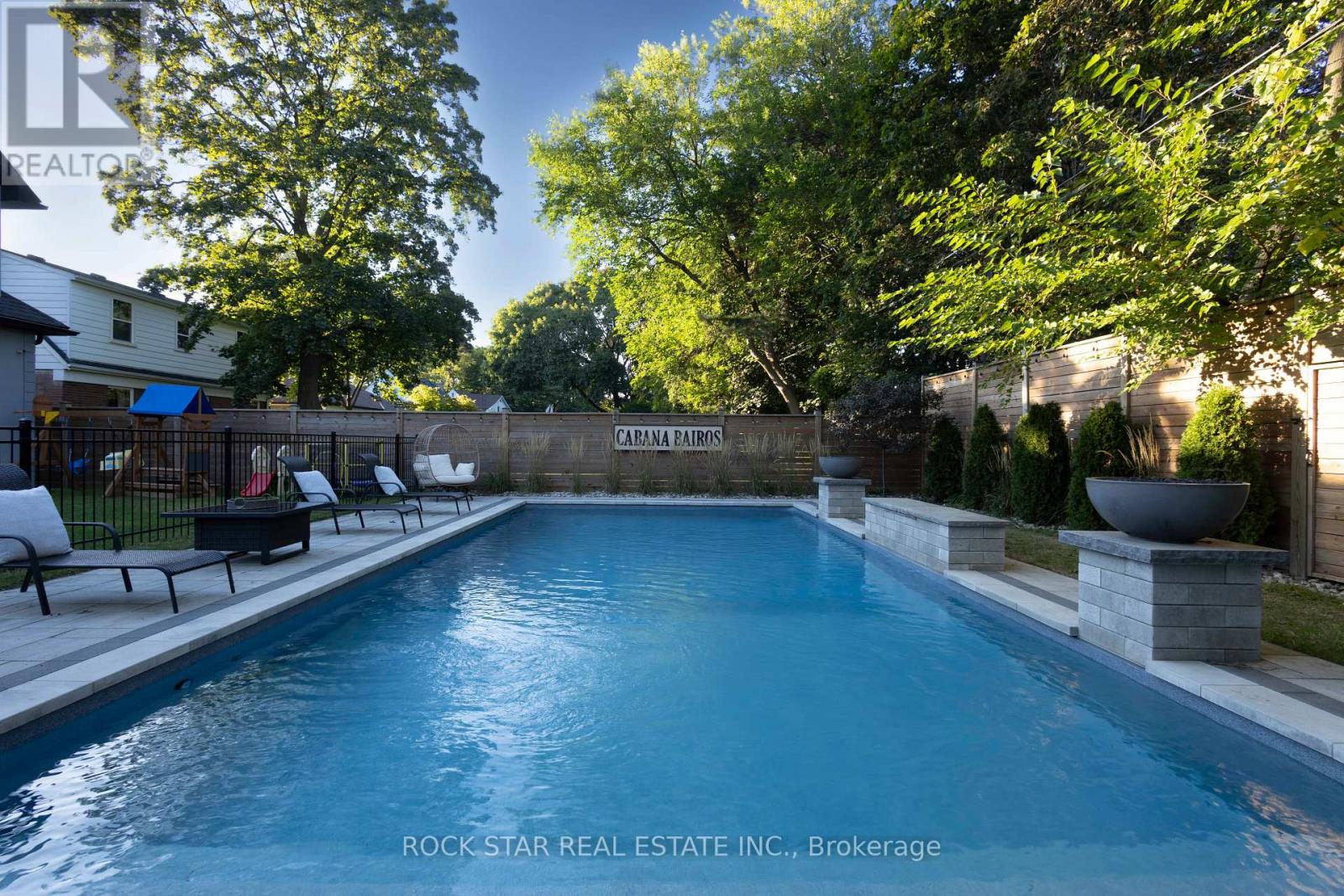 2055 Courtland Crescent, Mississauga, Ontario L4Y 1V1 - Photo 33 - W12460207