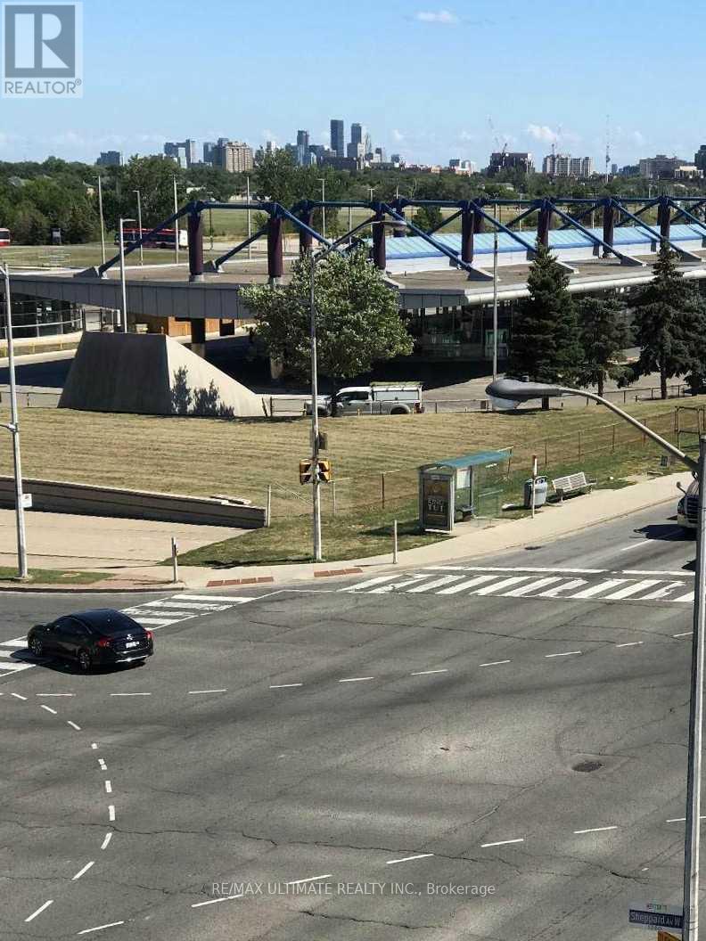 409 - 1060 Sheppard Avenue W, Toronto, Ontario  M3J 0G7 - Photo 2 - W12590692