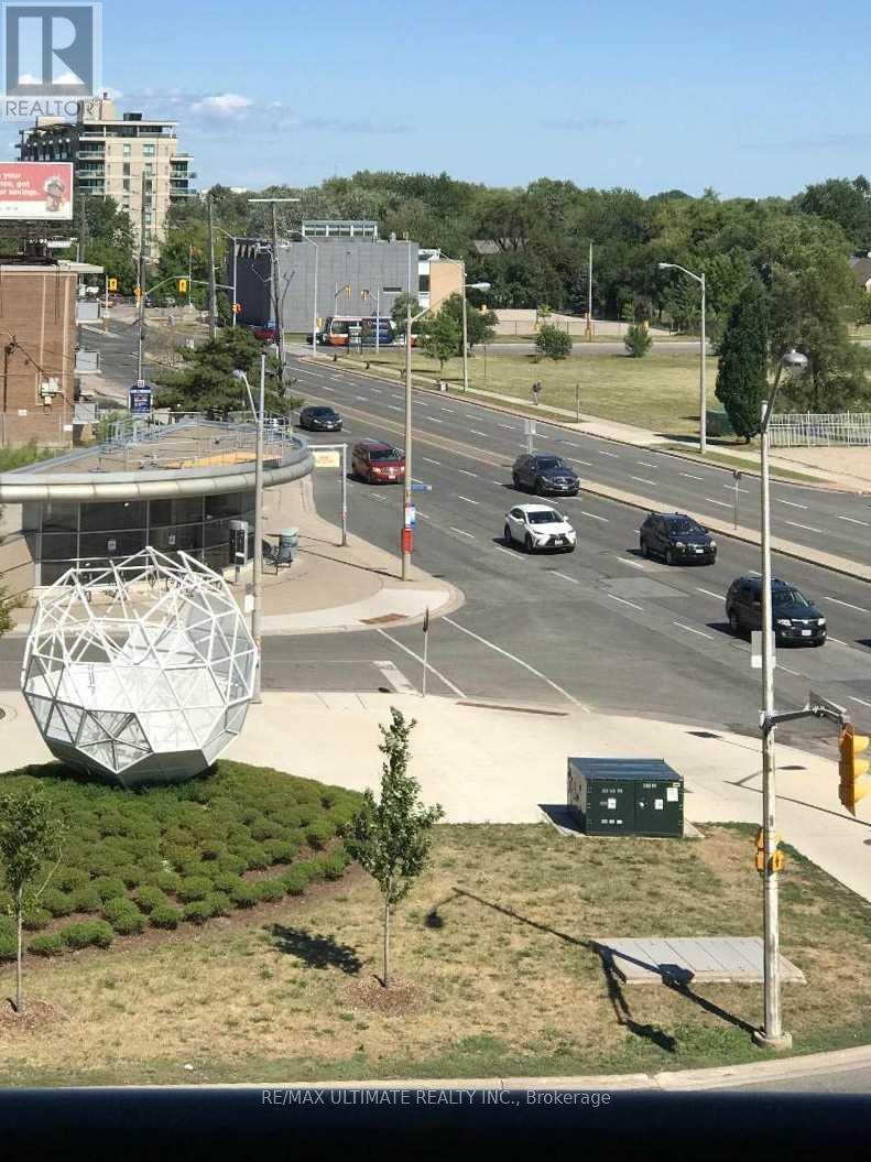 409 - 1060 Sheppard Avenue W, Toronto, Ontario  M3J 0G7 - Photo 3 - W12590692