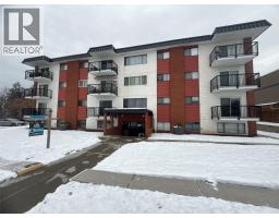 112 17TH  S Avenue Unit# 101 Cranbrook South