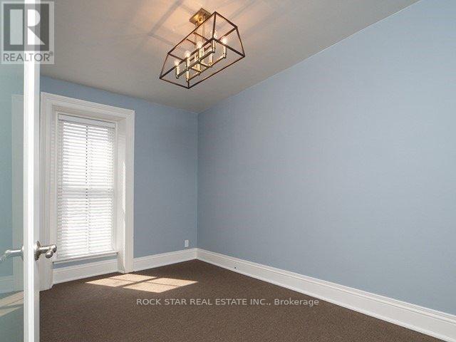 111 Ainslie Street N, Cambridge, Ontario  N1R 3P2 - Photo 9 - X12307209