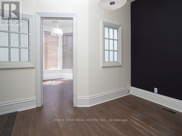 111 Ainslie Street N, Cambridge, Ontario  N1R 3P2 - Photo 4 - X12307209