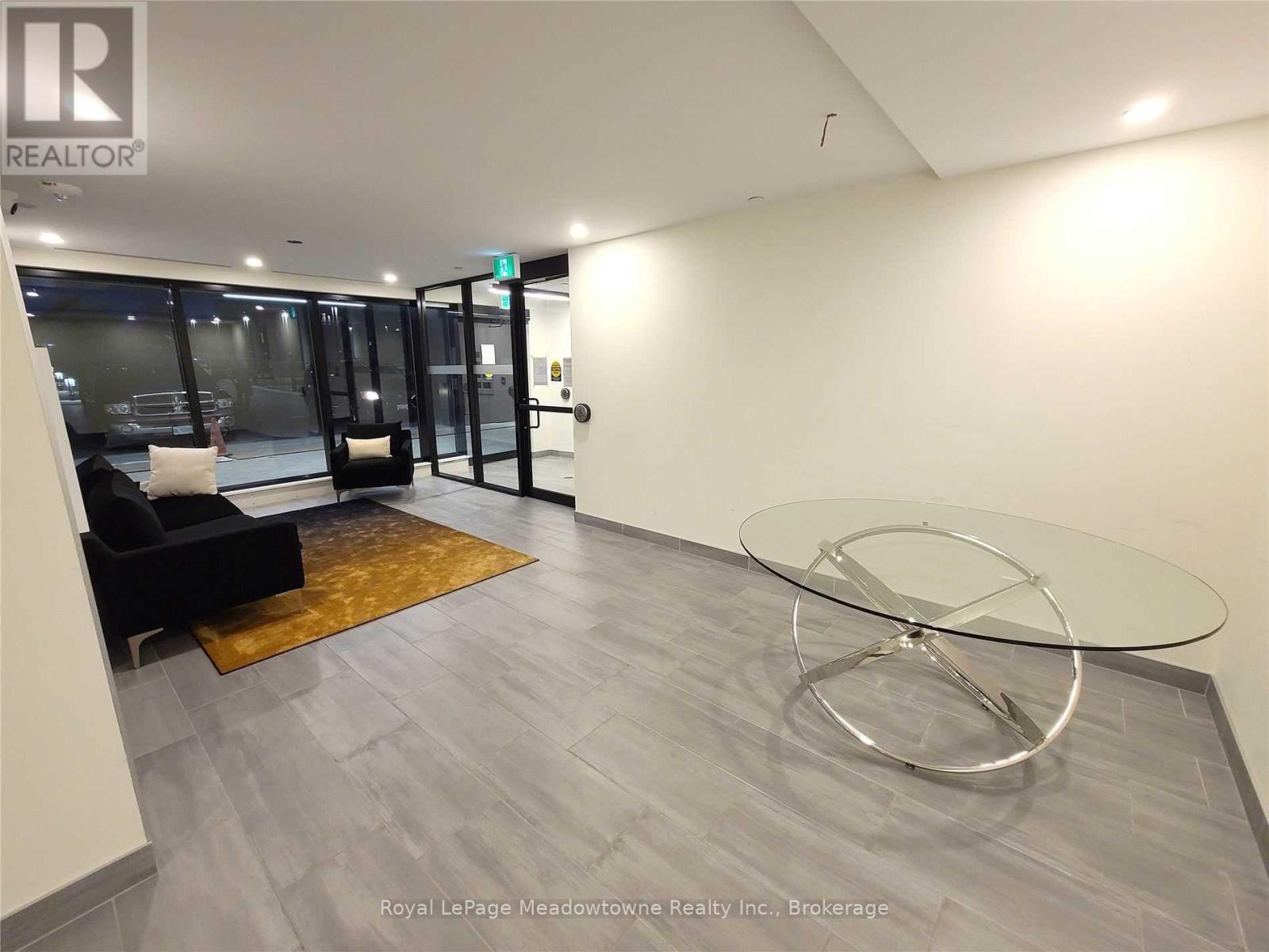 1605 - 104 Garment Street, Kitchener, Ontario  N2G 0C8 - Photo 17 - X12375782