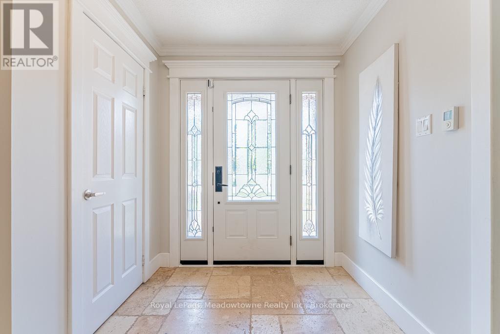 518 Grand Ridge Drive, Cambridge, Ontario  N1S 4Y9 - Photo 5 - X12397913