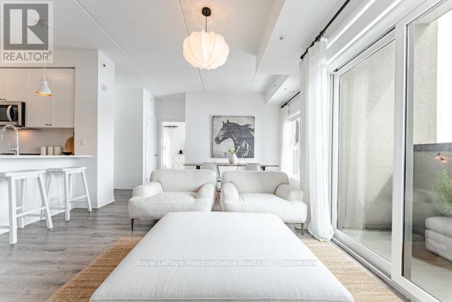 422 - 610 Farmstead Drive, Milton, Ontario  L9T 8X5 - Photo 8 - W12541266