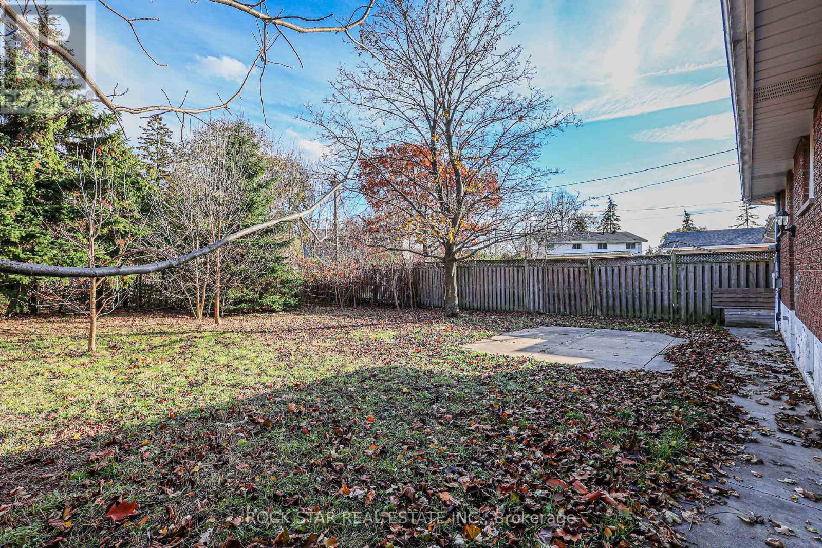 39 Carousel Avenue, Hamilton, Ontario L9A 4L7 - Photo 30 - X12563894