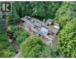 2901 ALLAN ROAD, North Vancouver, British Columbia