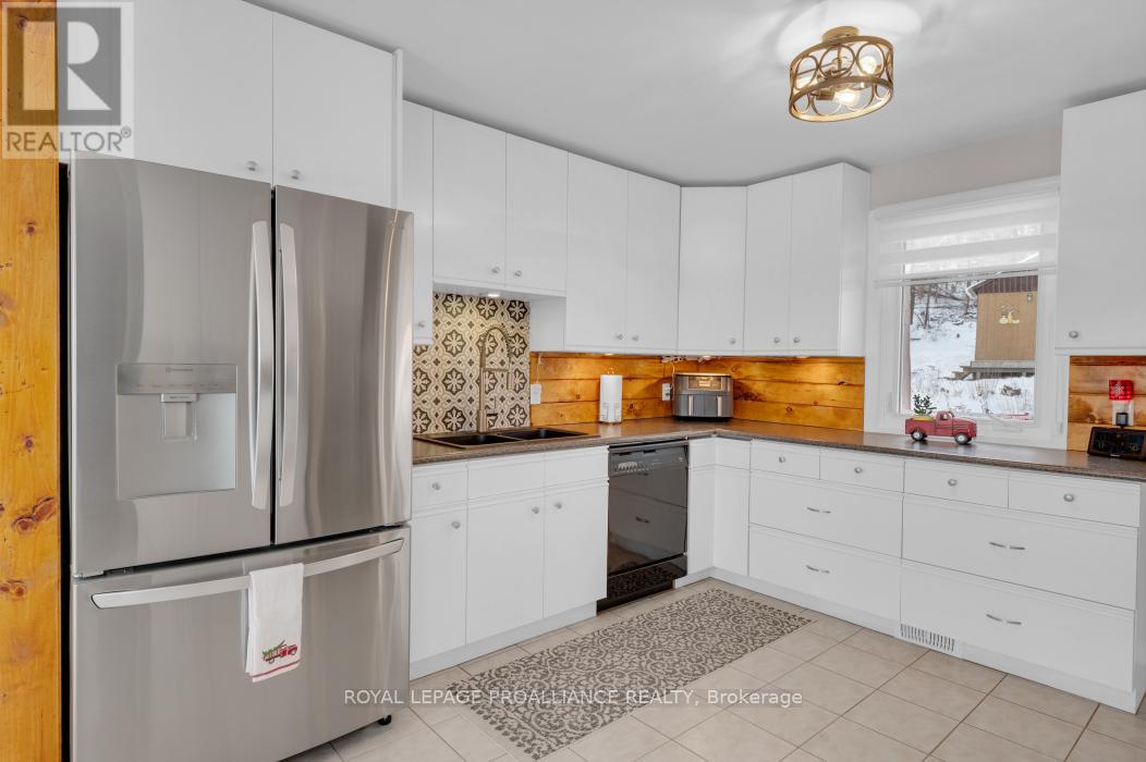 17206 Highway 41, Addington Highlands, Ontario K0H 1K0 - Photo 6 - X12594010