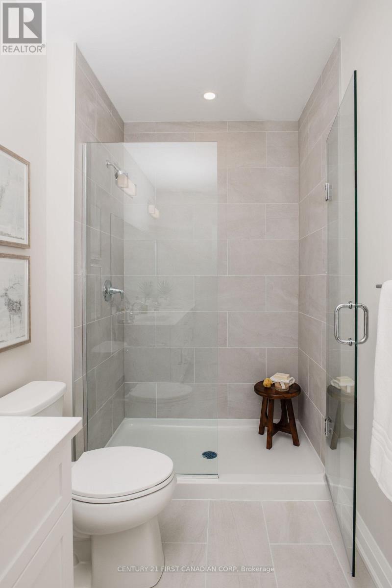 604 - 4286 King Street, Kitchener, Ontario N2P 2E9 - Photo 15 - X12587852