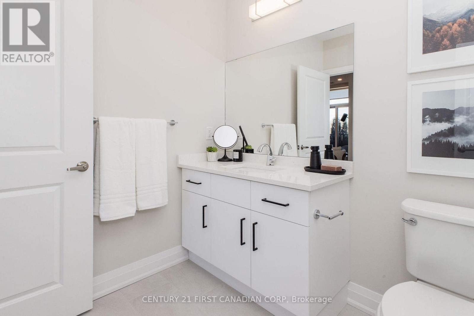 604 - 4286 King Street, Kitchener, Ontario N2P 2E9 - Photo 14 - X12587852