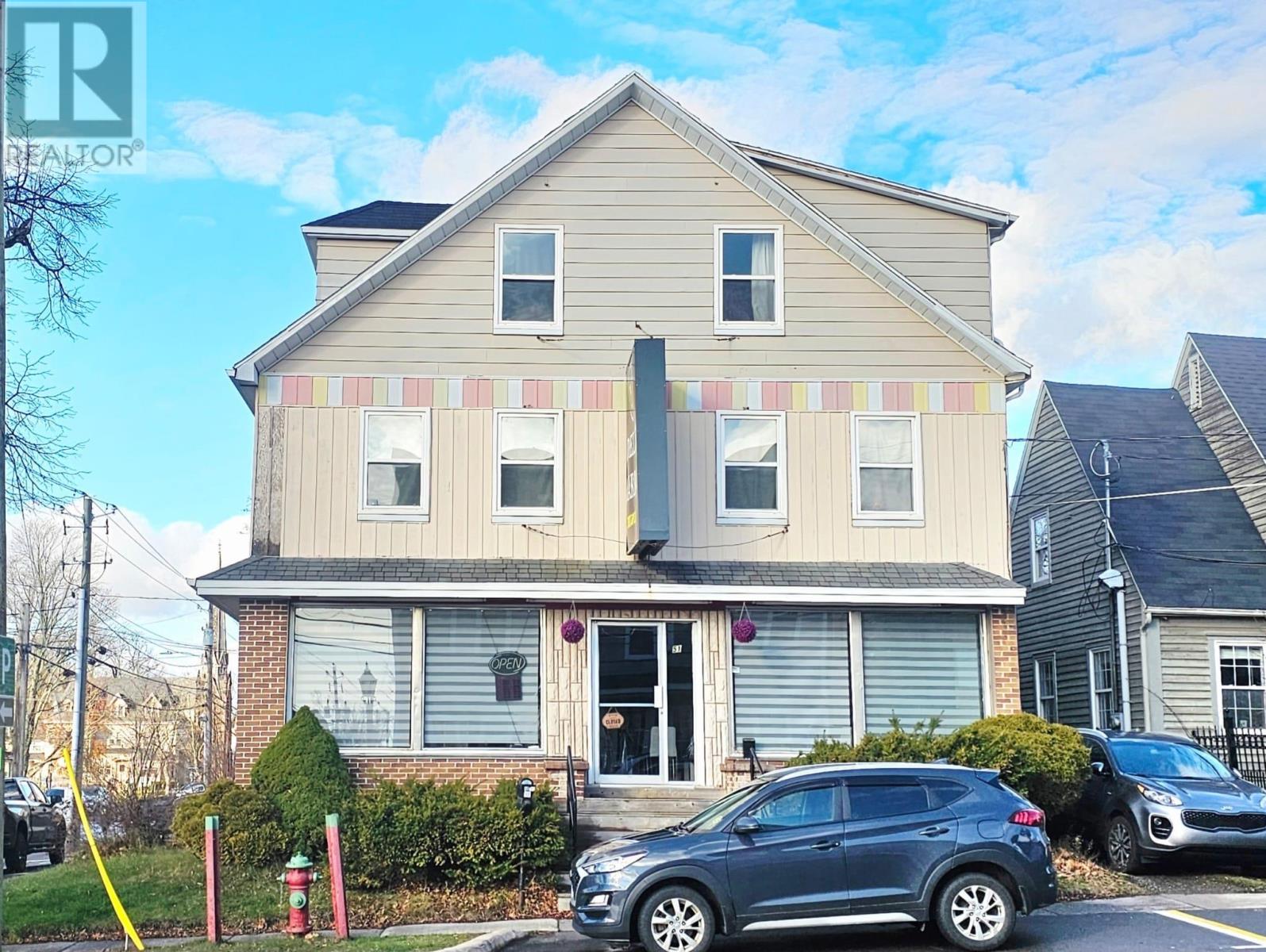 51 Grafton Street, Charlottetown, Prince Edward Island  C1A 1K8 - Photo 2 - 202528906