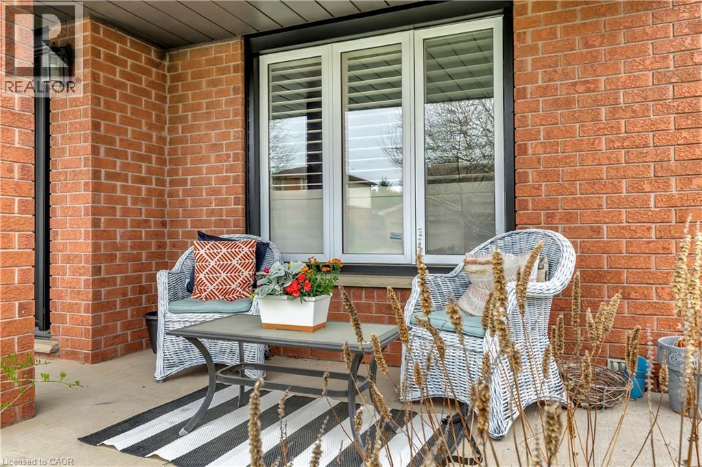 52 Beckett Drive, Brantford, Ontario  N3T 6G2 - Photo 5 - 40745197