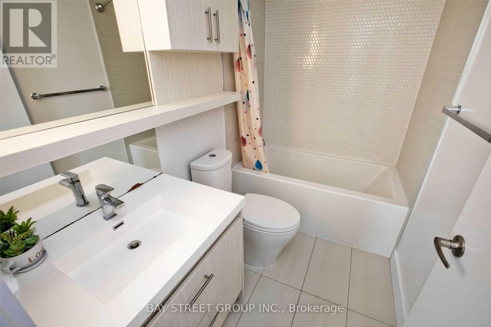 1211 - 128 Fairview Mall Drive, Toronto, Ontario  M2J 2Z1 - Photo 18 - C12593970