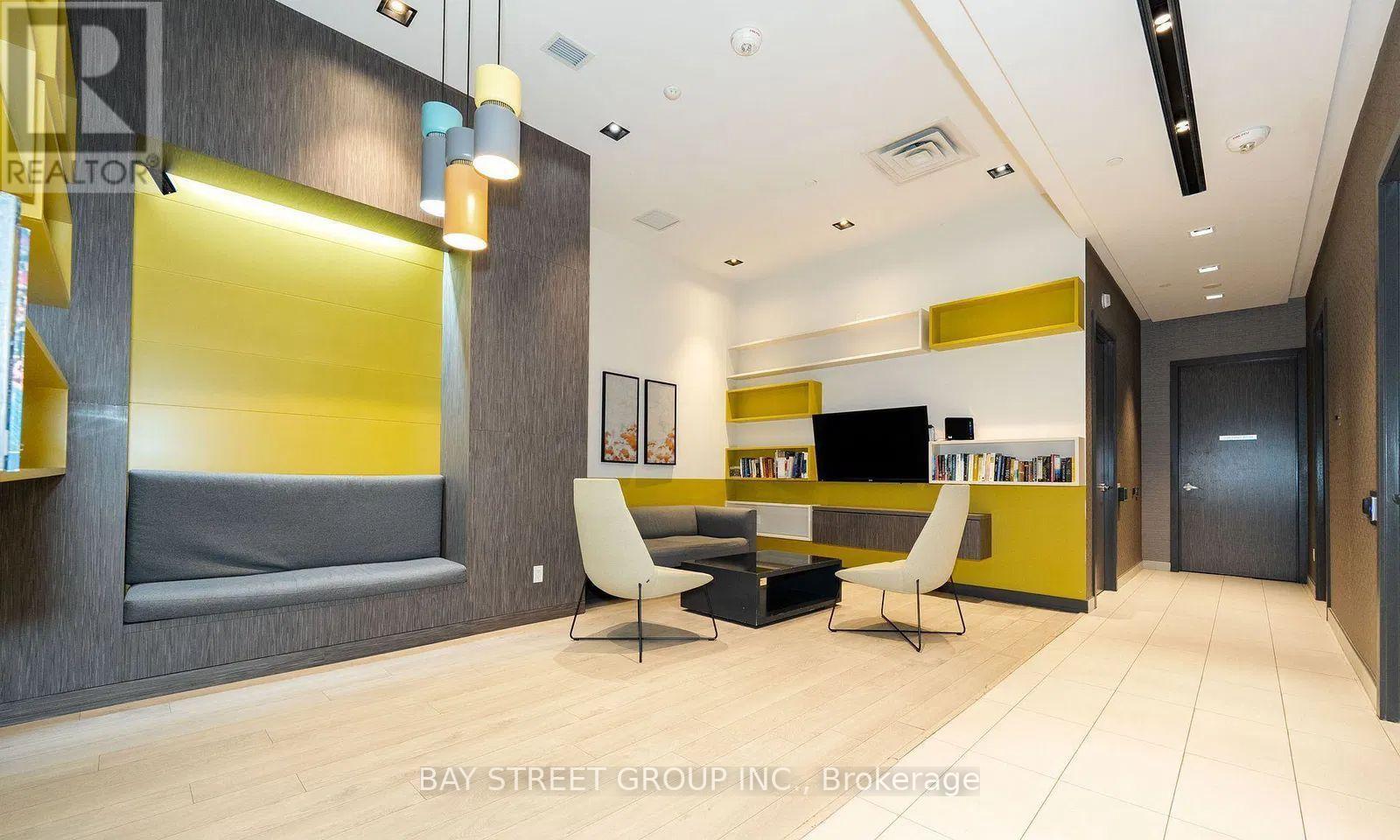 1211 - 128 Fairview Mall Drive, Toronto, Ontario  M2J 2Z1 - Photo 4 - C12593970