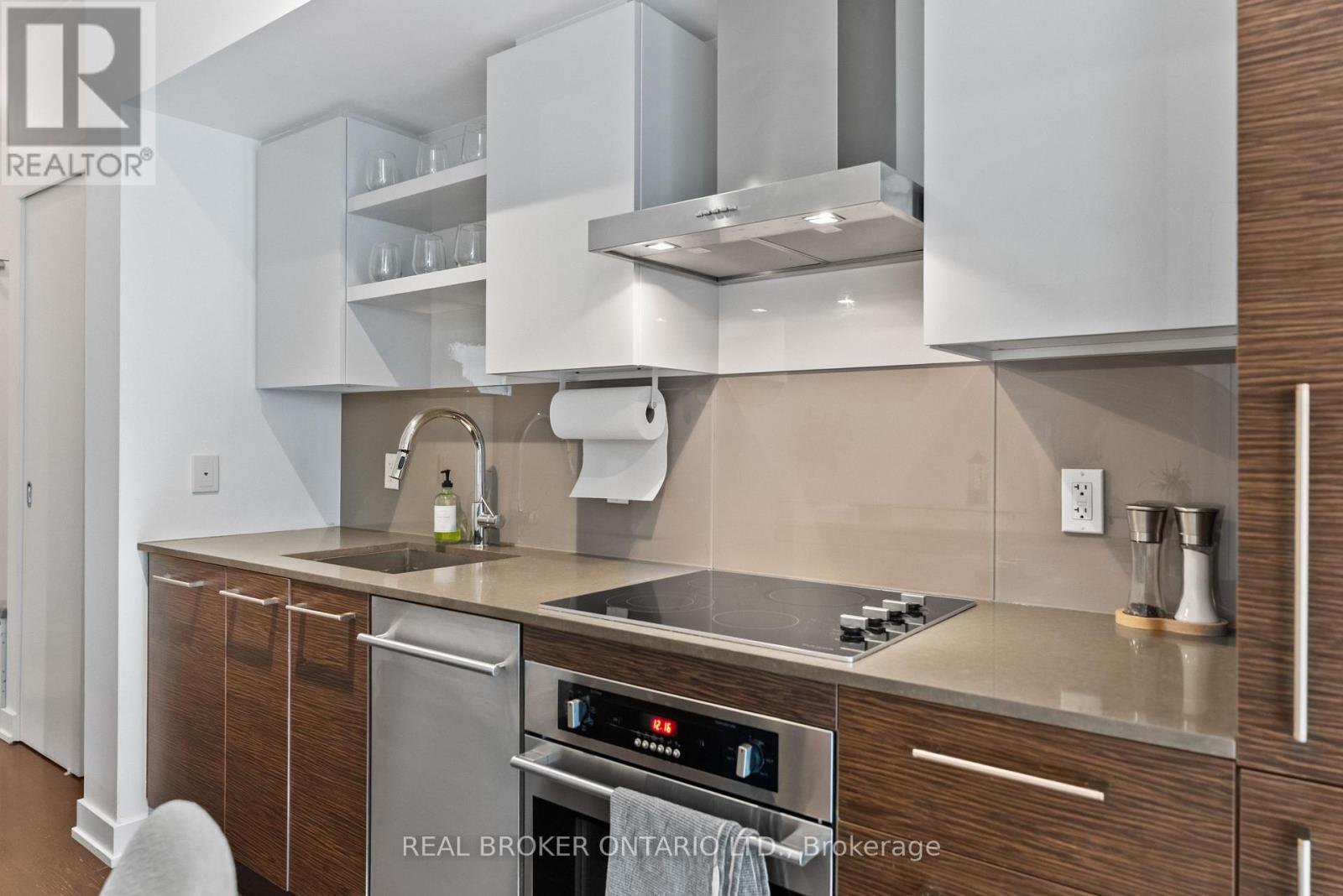 427 - 1030 King Street W, Toronto (Niagara), Ontario  M6K 0B4 - Photo 11 - C12593972