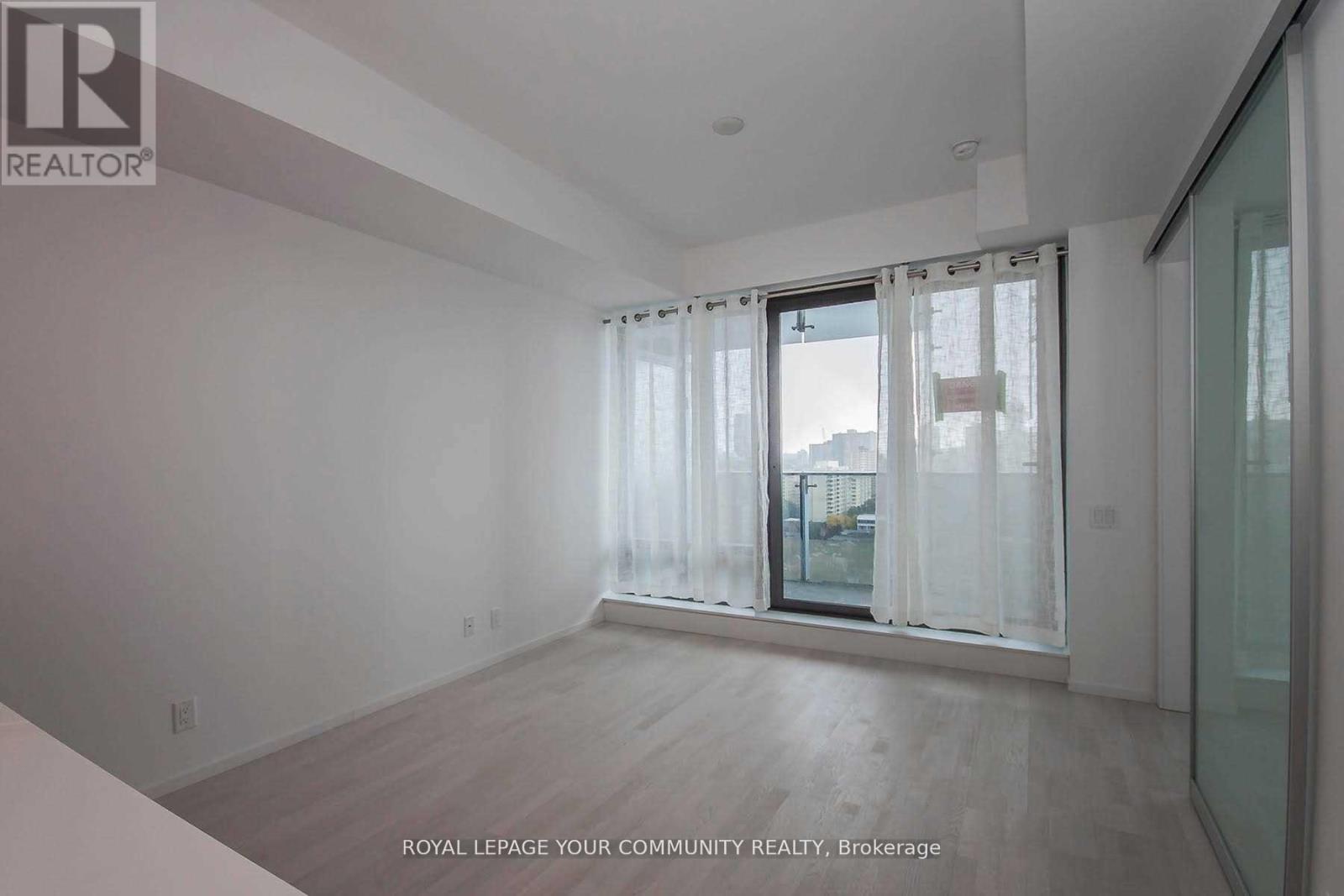 1701 - 5 St Joseph Street, Toronto, Ontario  M4Y 1J6 - Photo 4 - C12593990