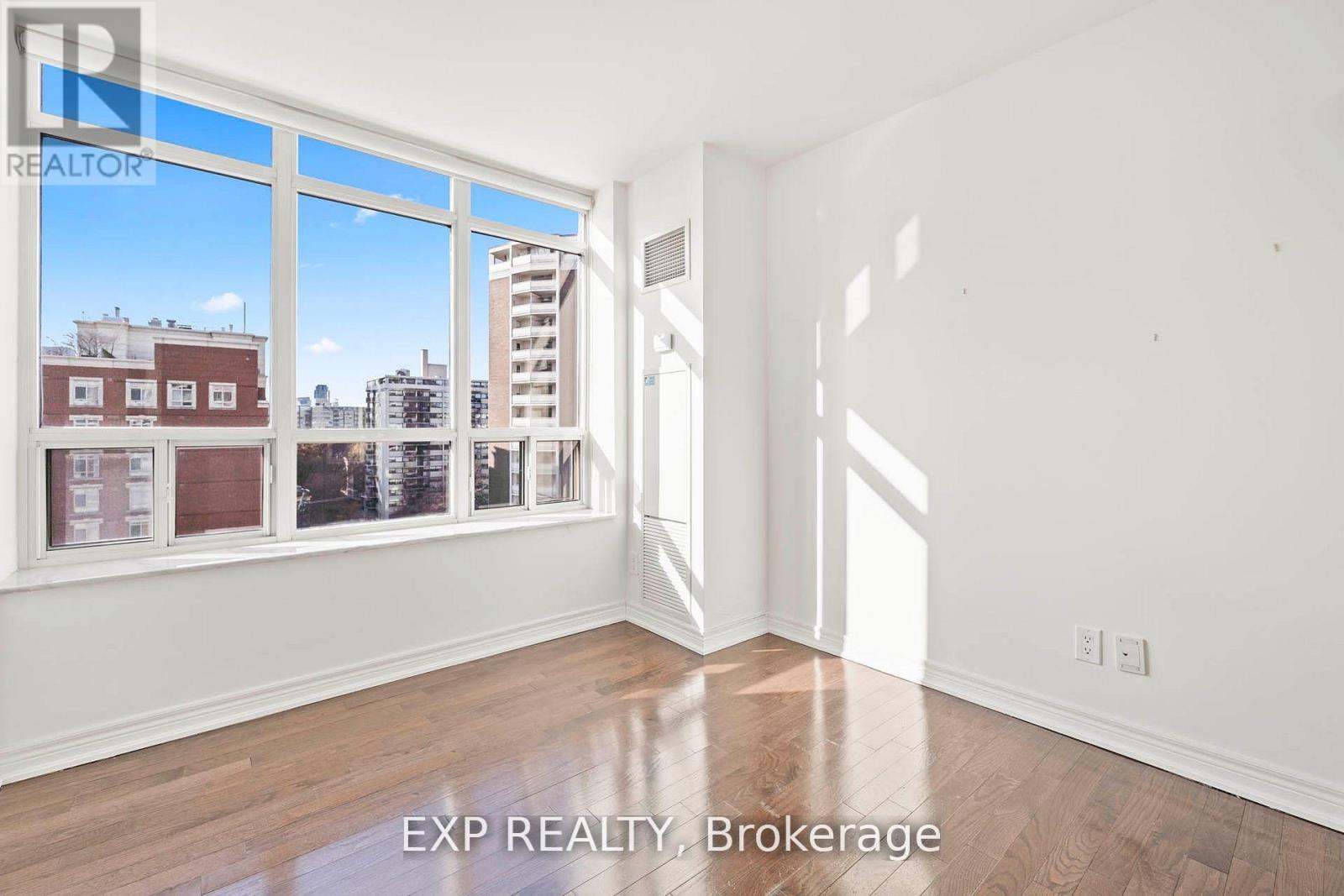 1101 - 60 St Clair Avenue W, Toronto, Ontario  M4V 1M7 - Photo 15 - C12594016