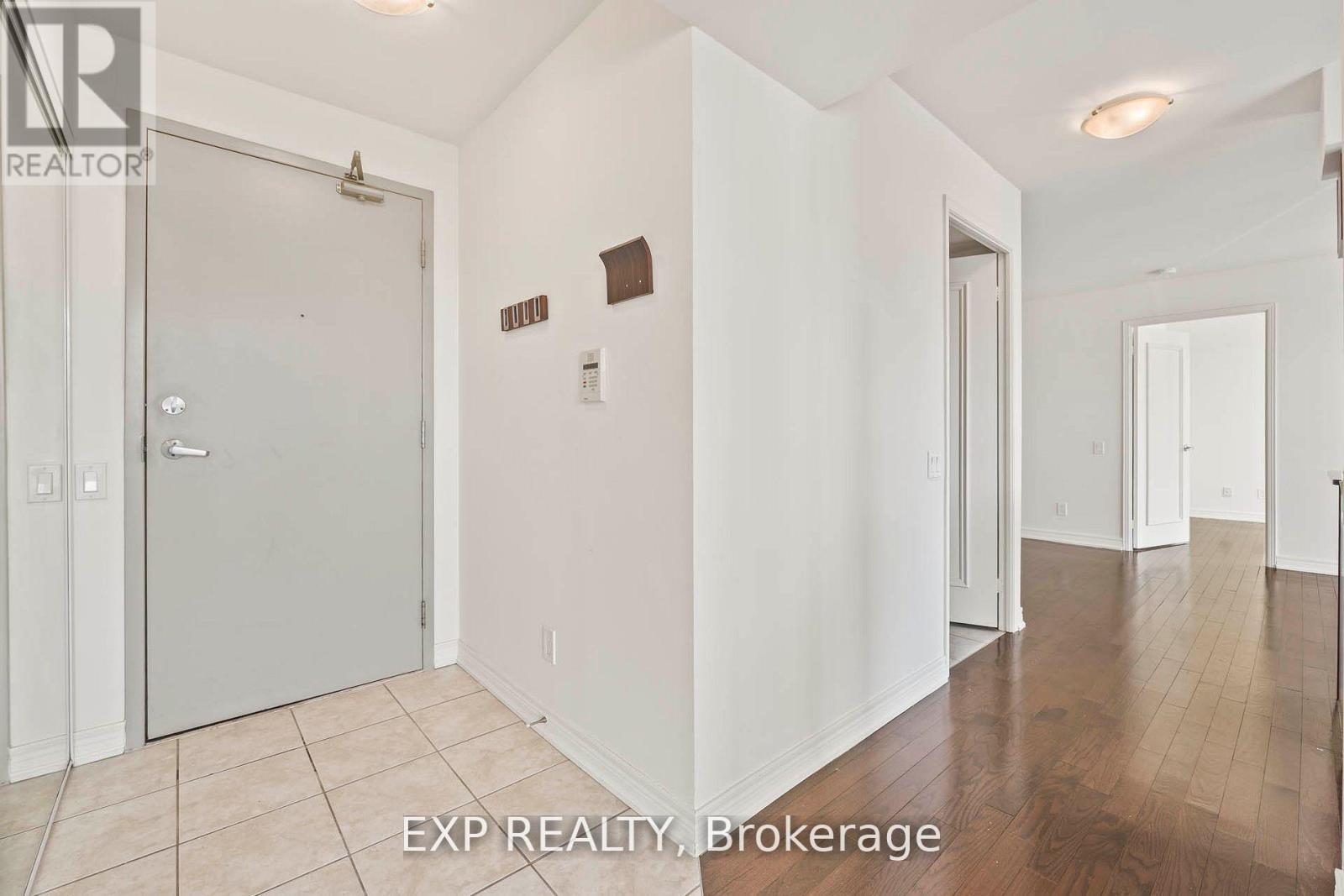 1101 - 60 St Clair Avenue W, Toronto, Ontario  M4V 1M7 - Photo 8 - C12594016