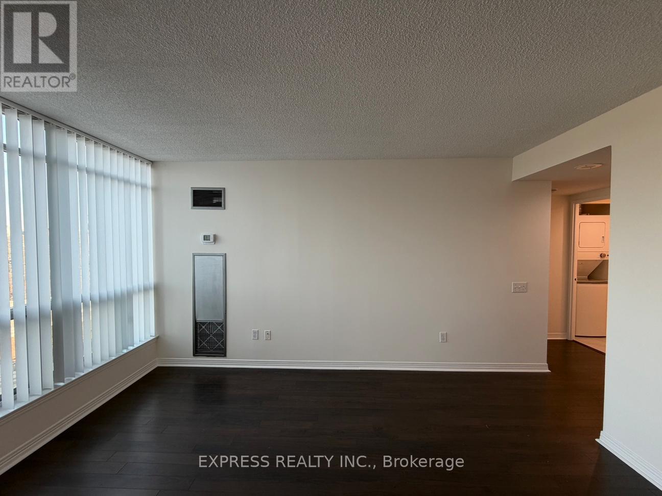 1212 - 942 Yonge Street, Toronto, Ontario  M4W 3S8 - Photo 7 - C12594042