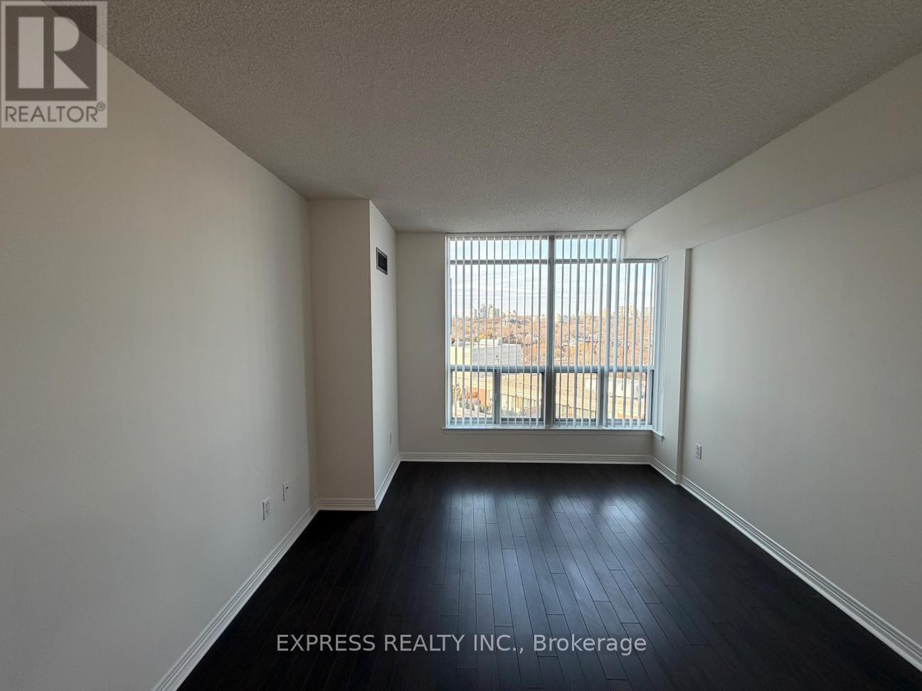 1212 - 942 Yonge Street, Toronto, Ontario  M4W 3S8 - Photo 9 - C12594042