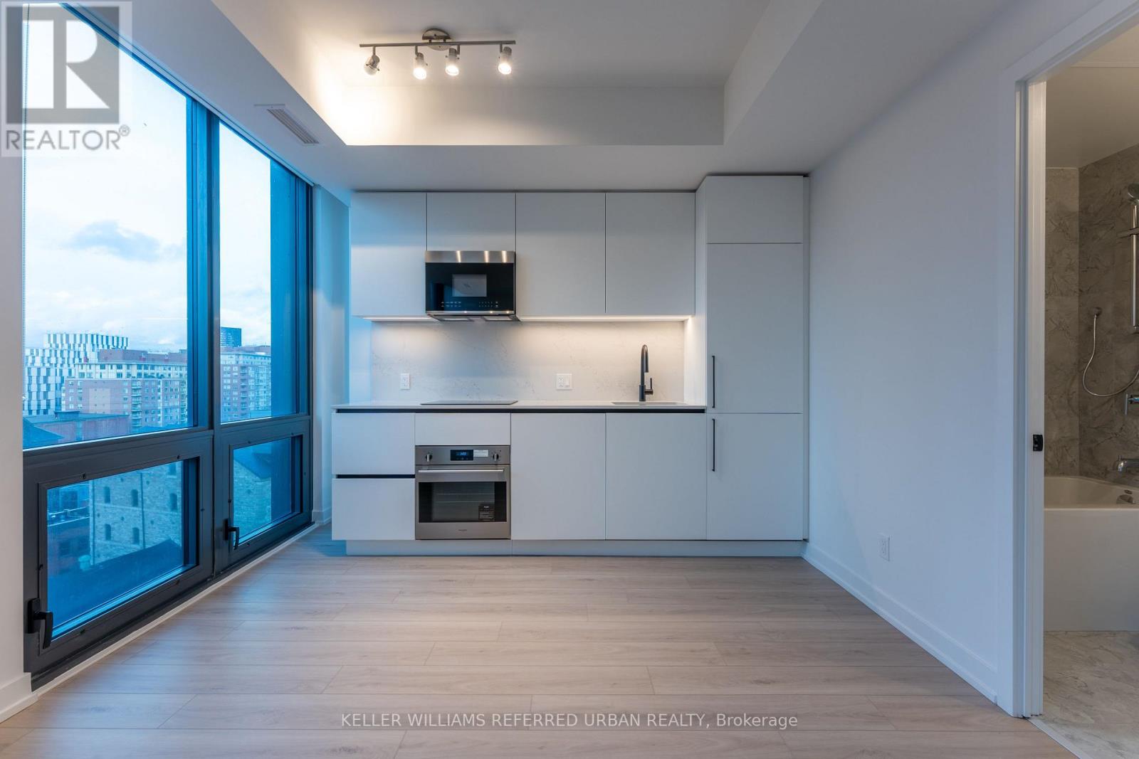 907 - 35 Parliament Street, Toronto, Ontario  M5A 0Z5 - Photo 2 - C12594052