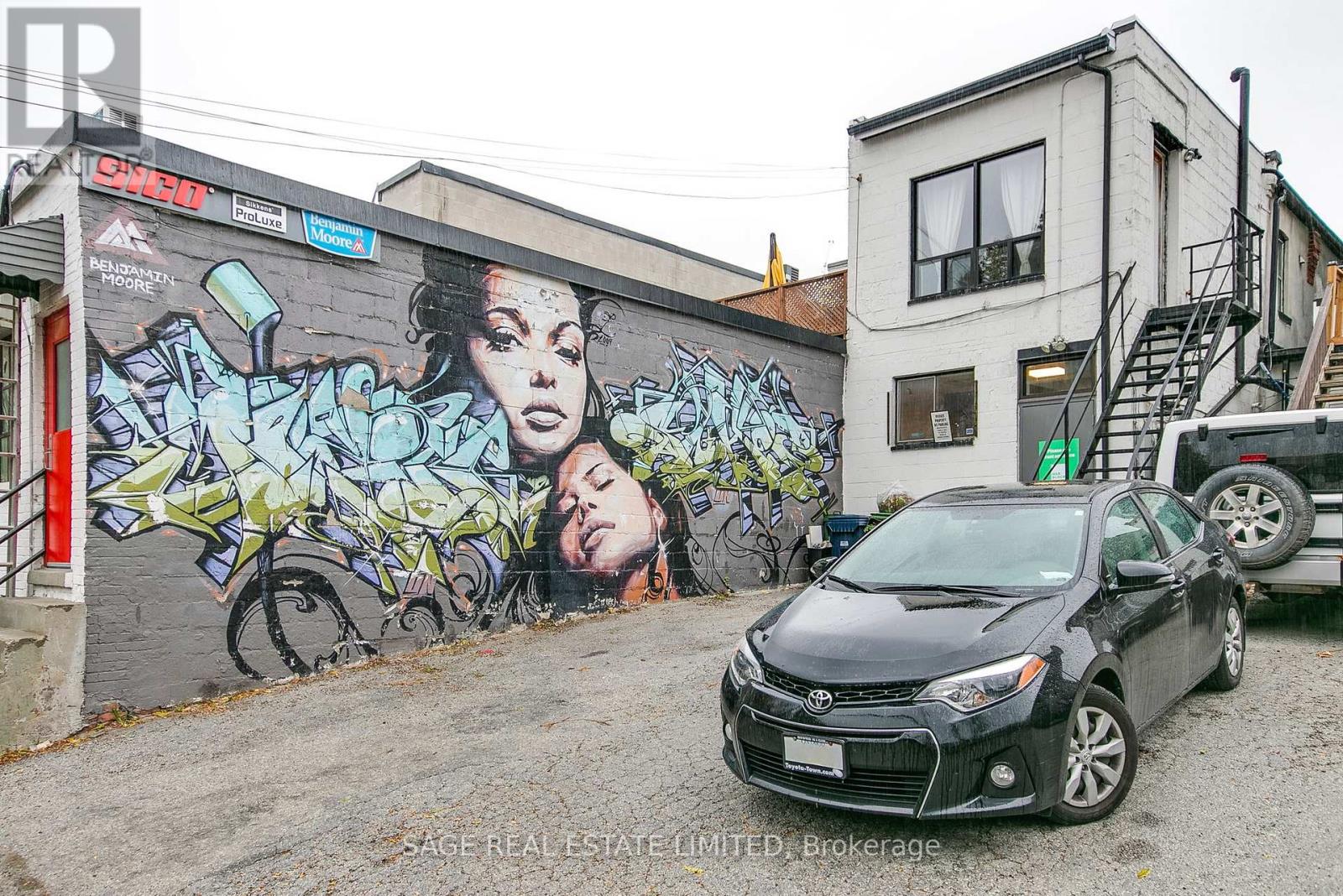 Upper - 633 St Clair Avenue W, Toronto, Ontario  M6G 2Y2 - Photo 21 - C12594062