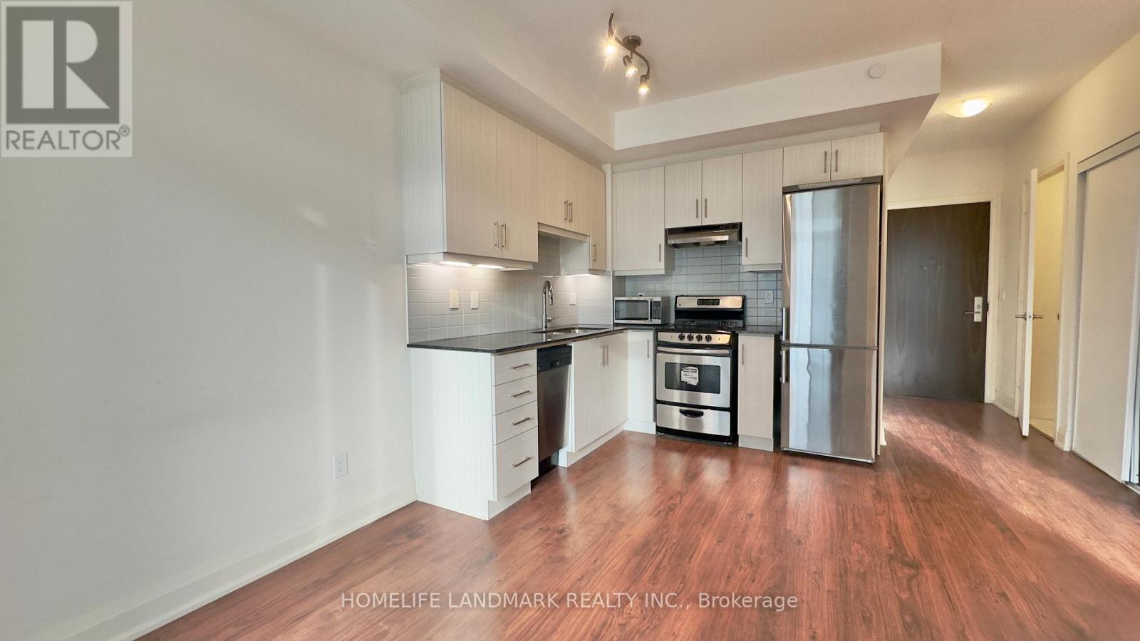 903 - 68 Canterbury Place, Toronto, Ontario  M2N 0H8 - Photo 5 - C12594066